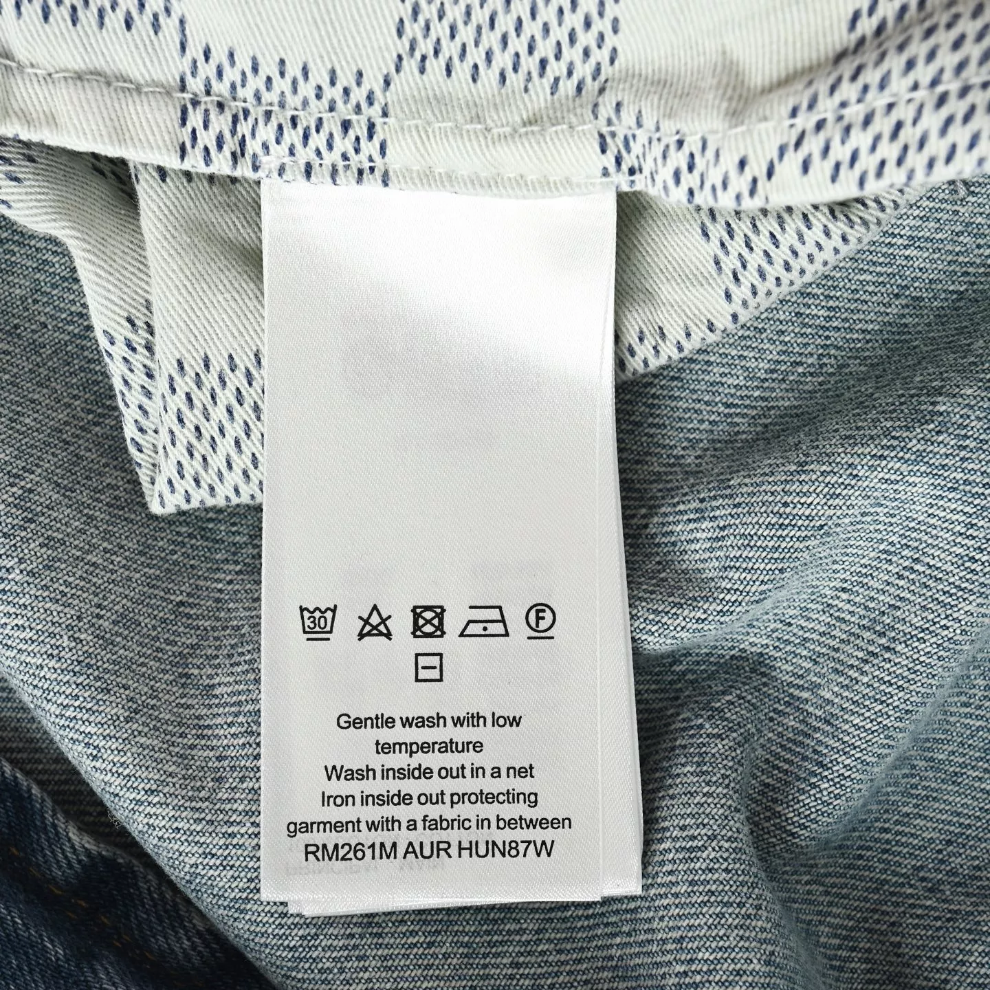 루이비통 금속 장식 효소 워싱 남녀공용 데님 팬츠 상세 이미지 6
