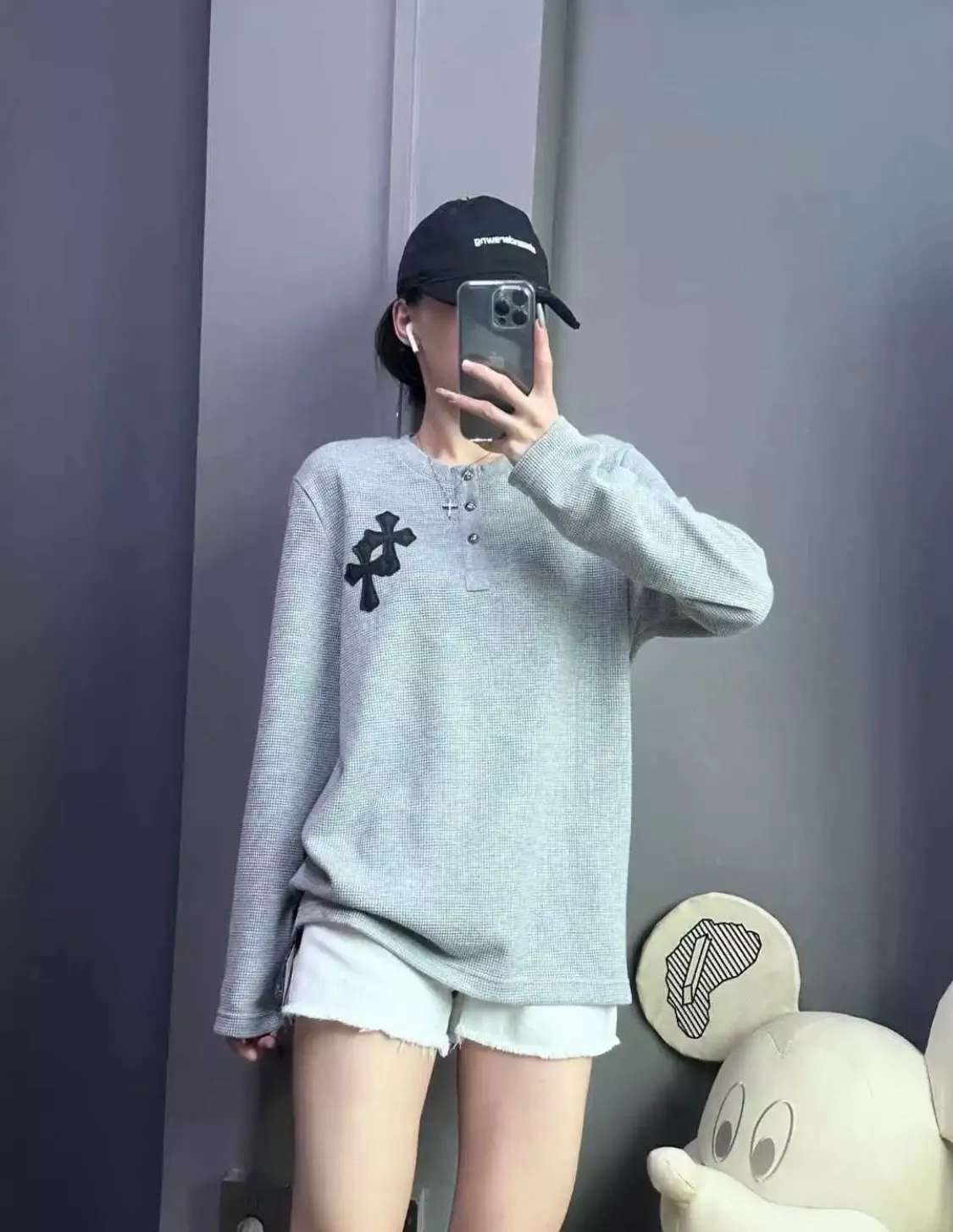 크롬하츠 십자가 와플 헨리넥 남녀공용 긴소매 티셔츠 상세 이미지 16