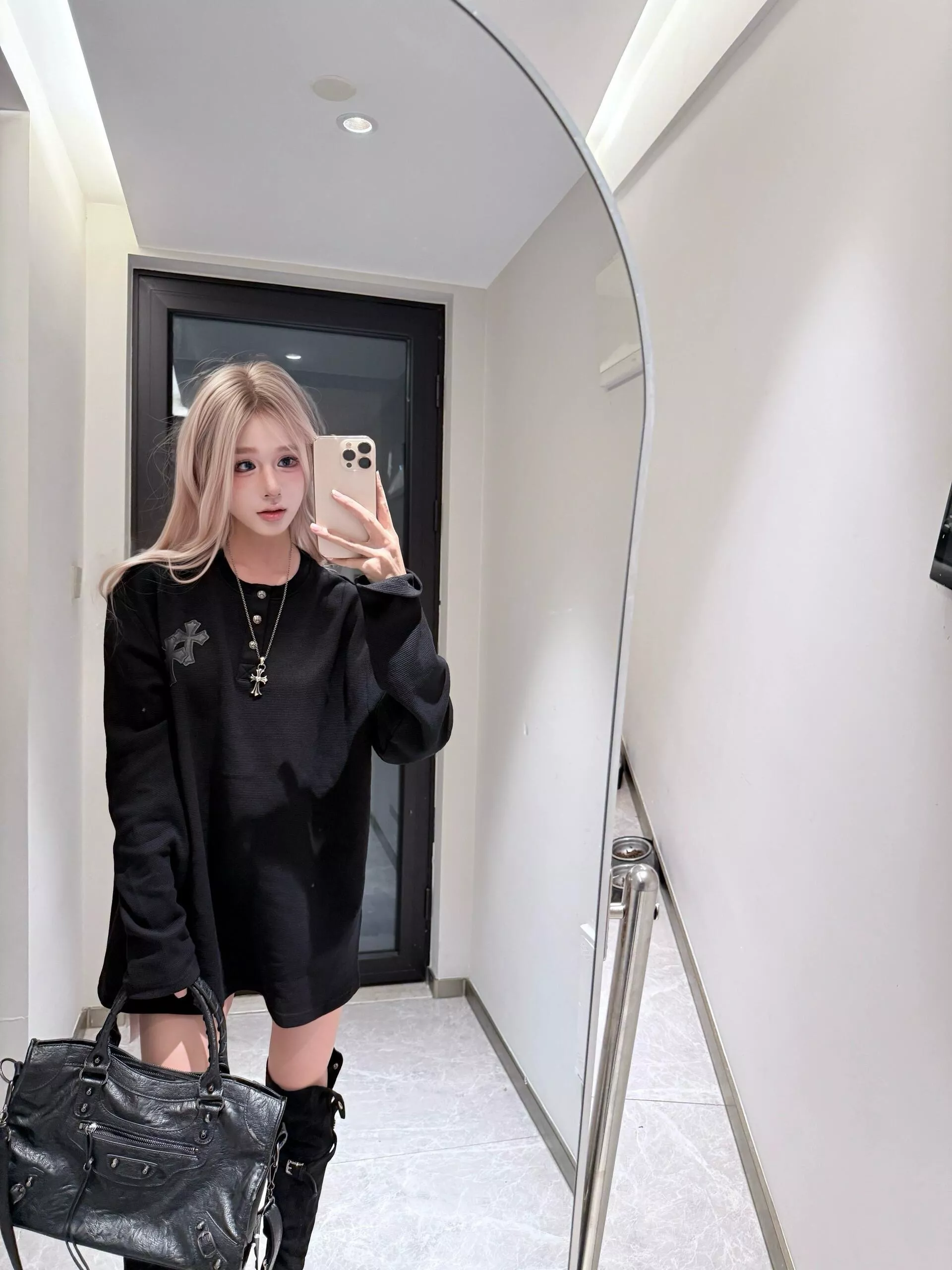 크롬하츠 십자가 패치 와플 남녀공용 긴소매 티셔츠 상세 이미지 14