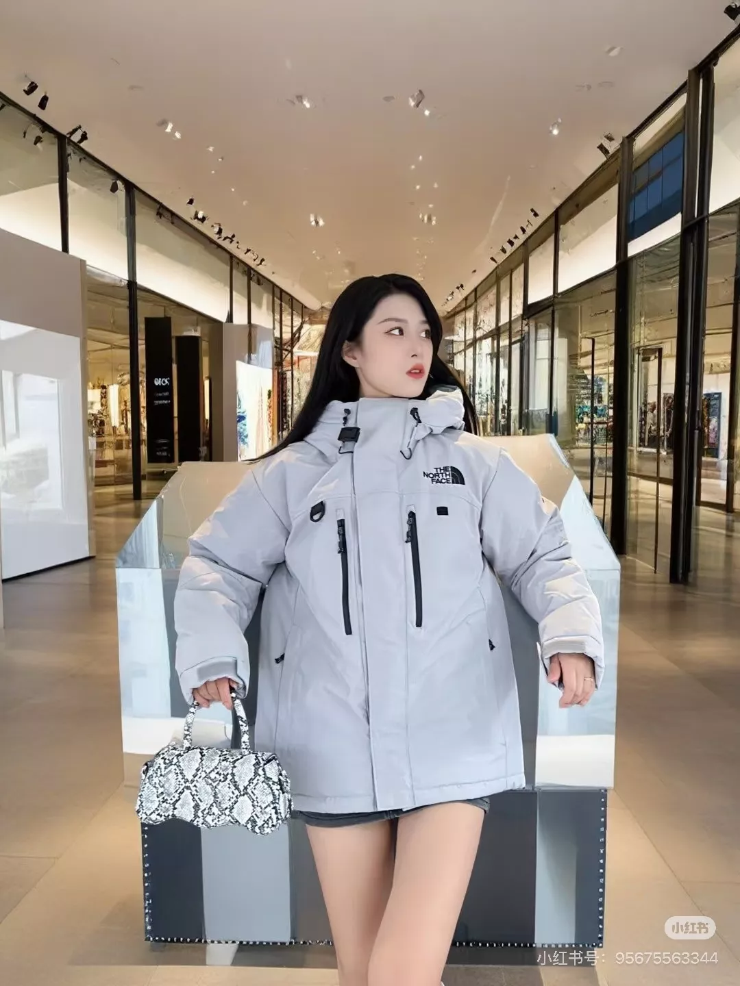 노스페이스 탈착 내피 후드형 남녀공용 쇼트 패딩 상세 이미지 62