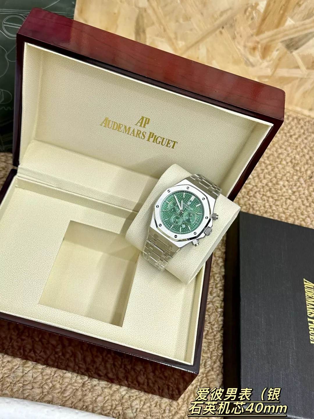 오데마피게 40mm 격자 다이얼 남성용 메탈 시계 상세 이미지 4
