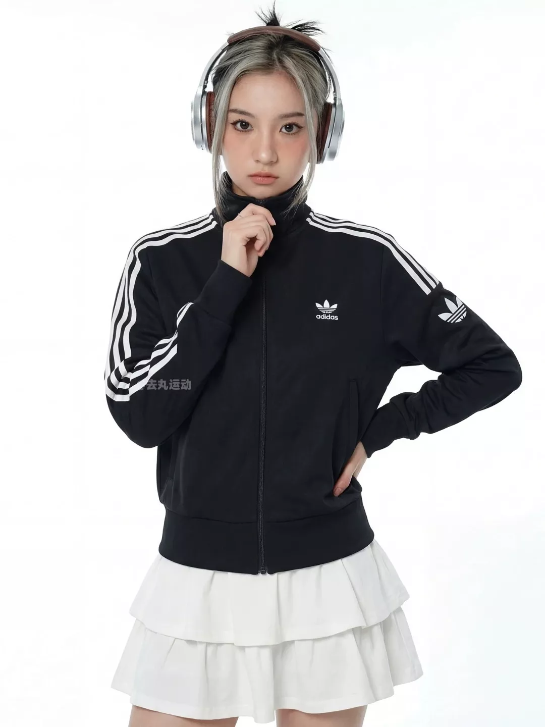 아디다스 삼선 자수 투웨이 여성용 집업 재킷 상세 이미지 12