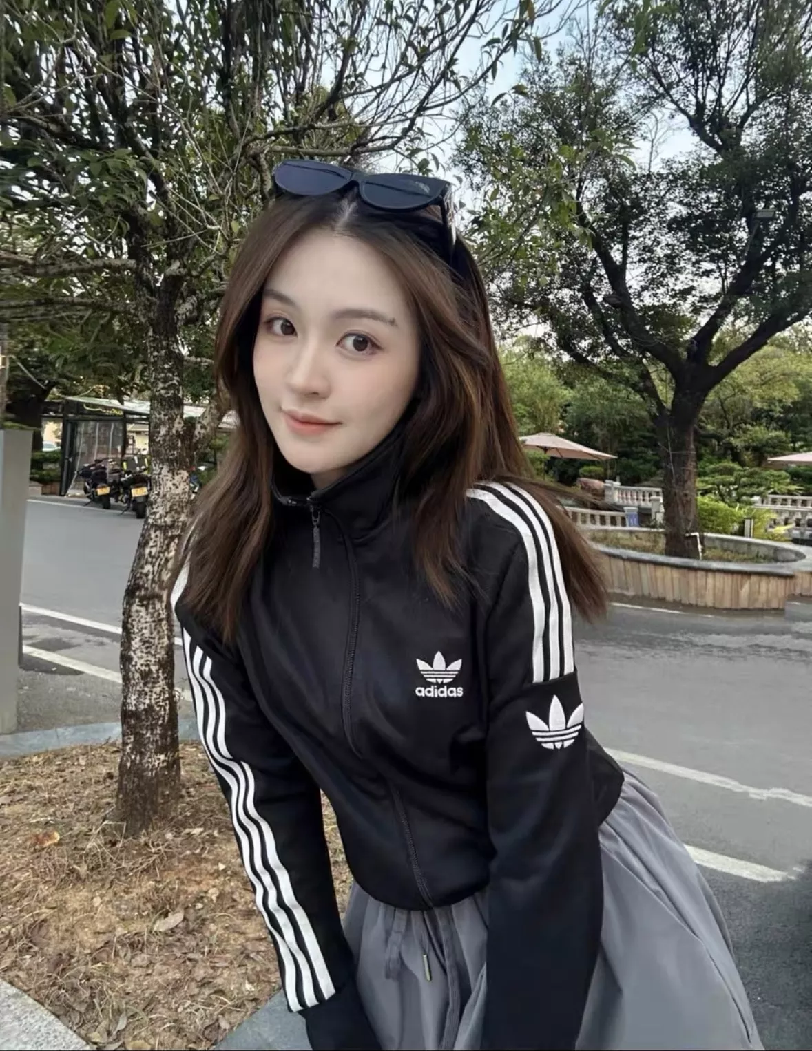 아디다스 삼선 자수 투웨이 여성용 집업 재킷 상세 이미지 22