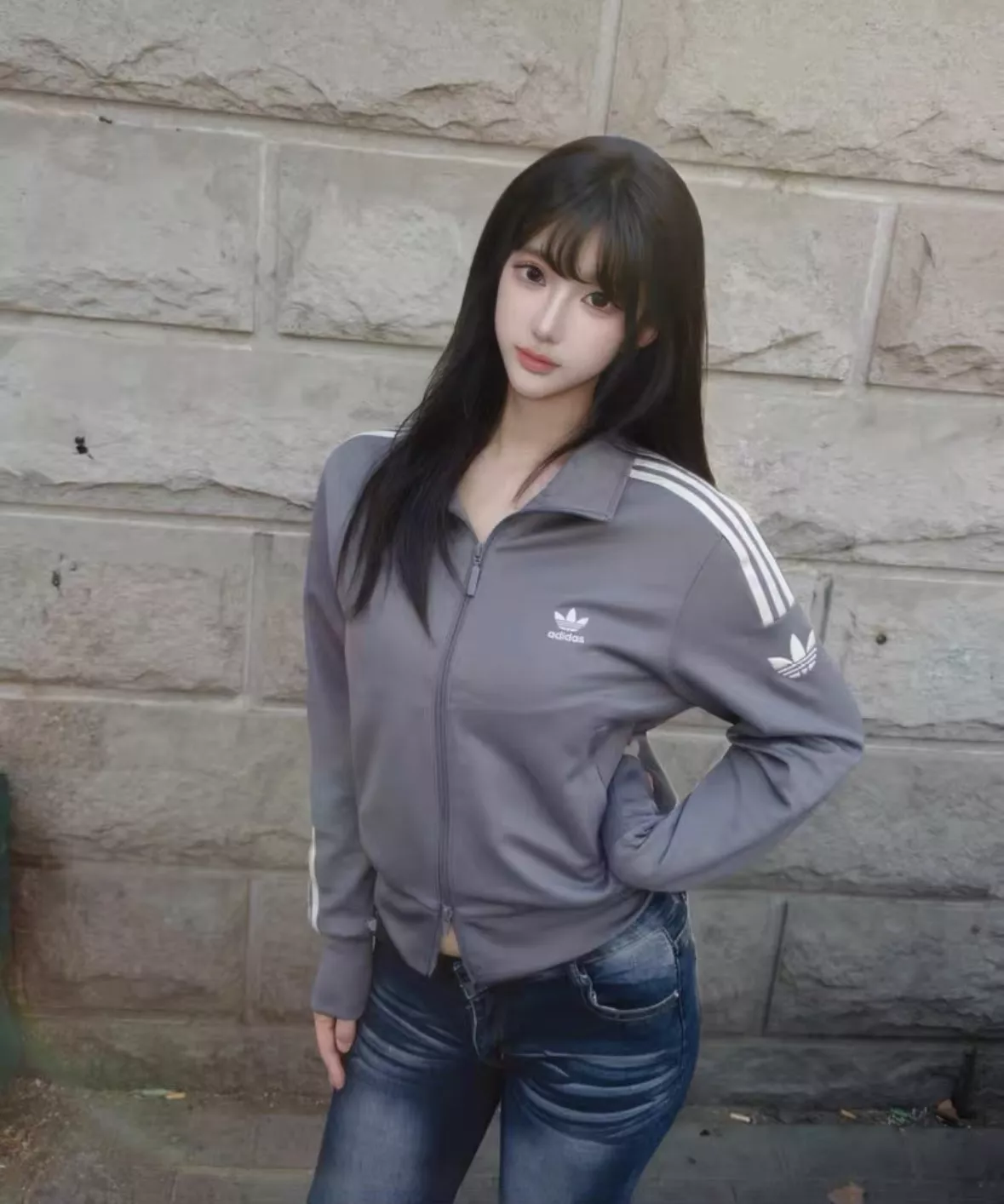 아디다스 삼선 자수 투웨이 여성용 집업 재킷 상세 이미지 23
