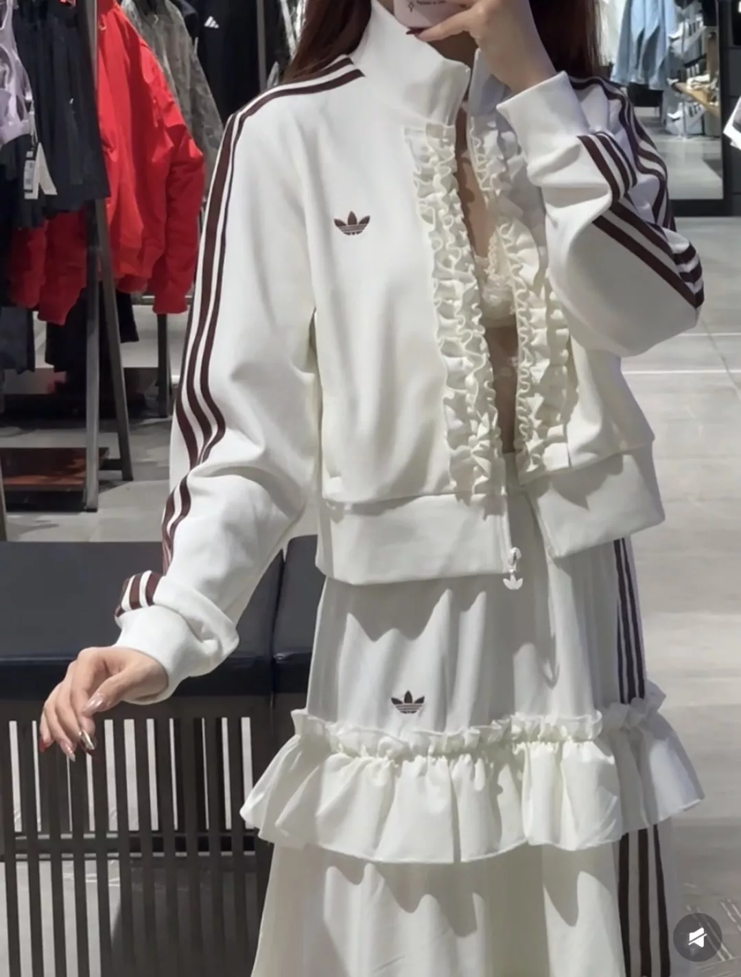 아디다스 프릴 크롭 여성용 집업 재킷 상세 이미지 30