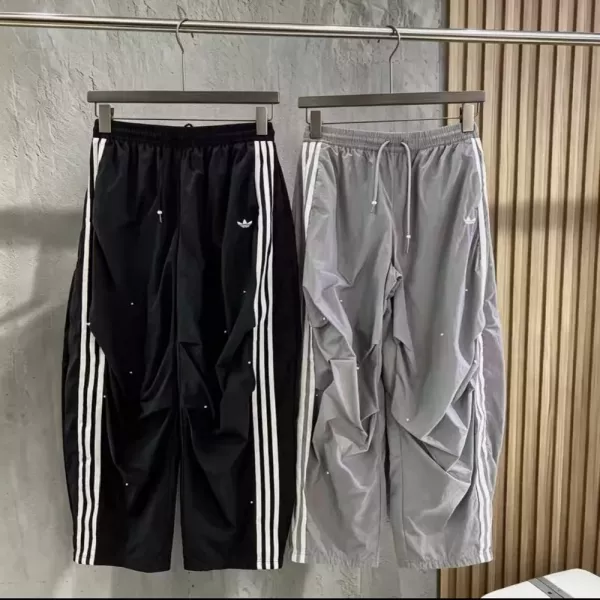 아디다스 진주 장식 남녀공용 트레이닝 팬츠