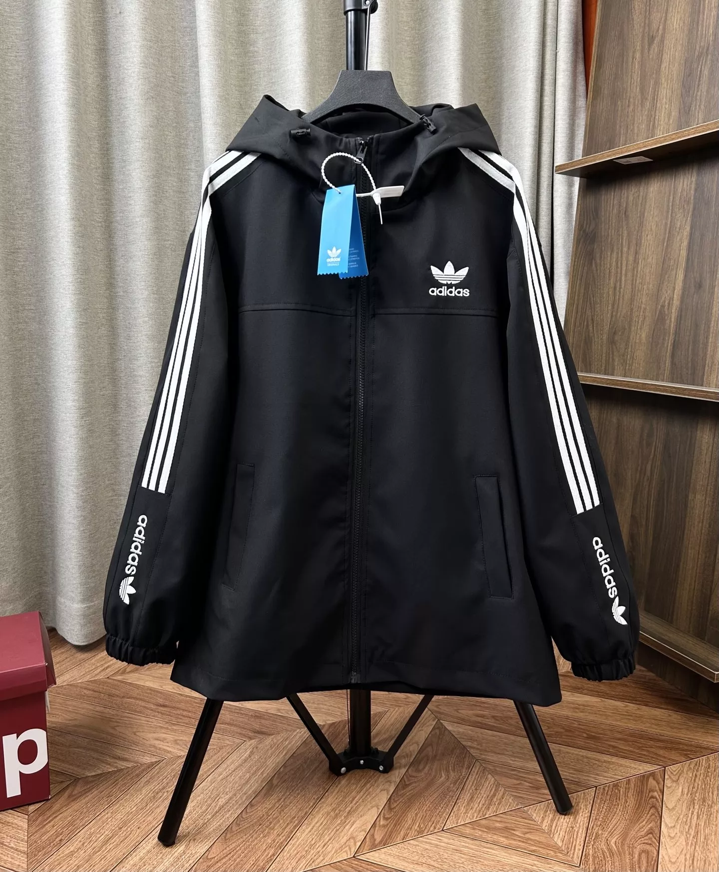 아디다스 삼선 자수 오버핏 남녀공용 후드 재킷 상세 이미지 2