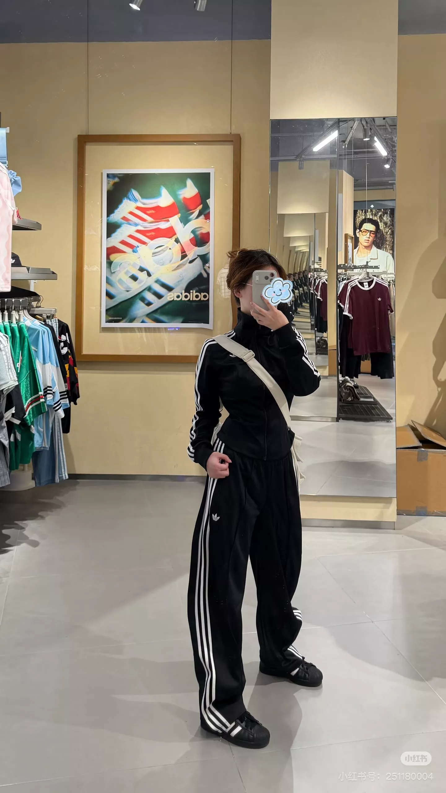 아디다스 삼선 슬림핏 스탠드넥 여성용 집업 재킷 상세 이미지 19