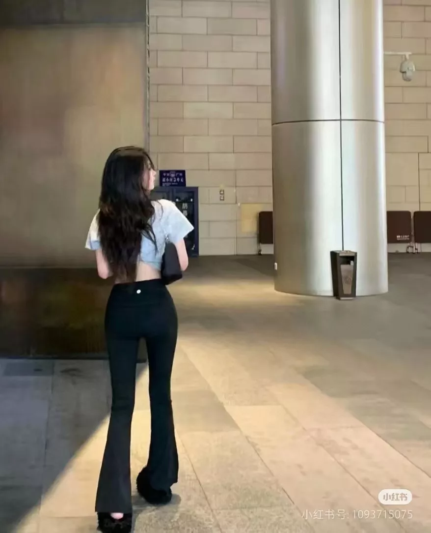 룰루레몬 초고허리 플레어 여성용 트레이닝 팬츠 상세 이미지 30