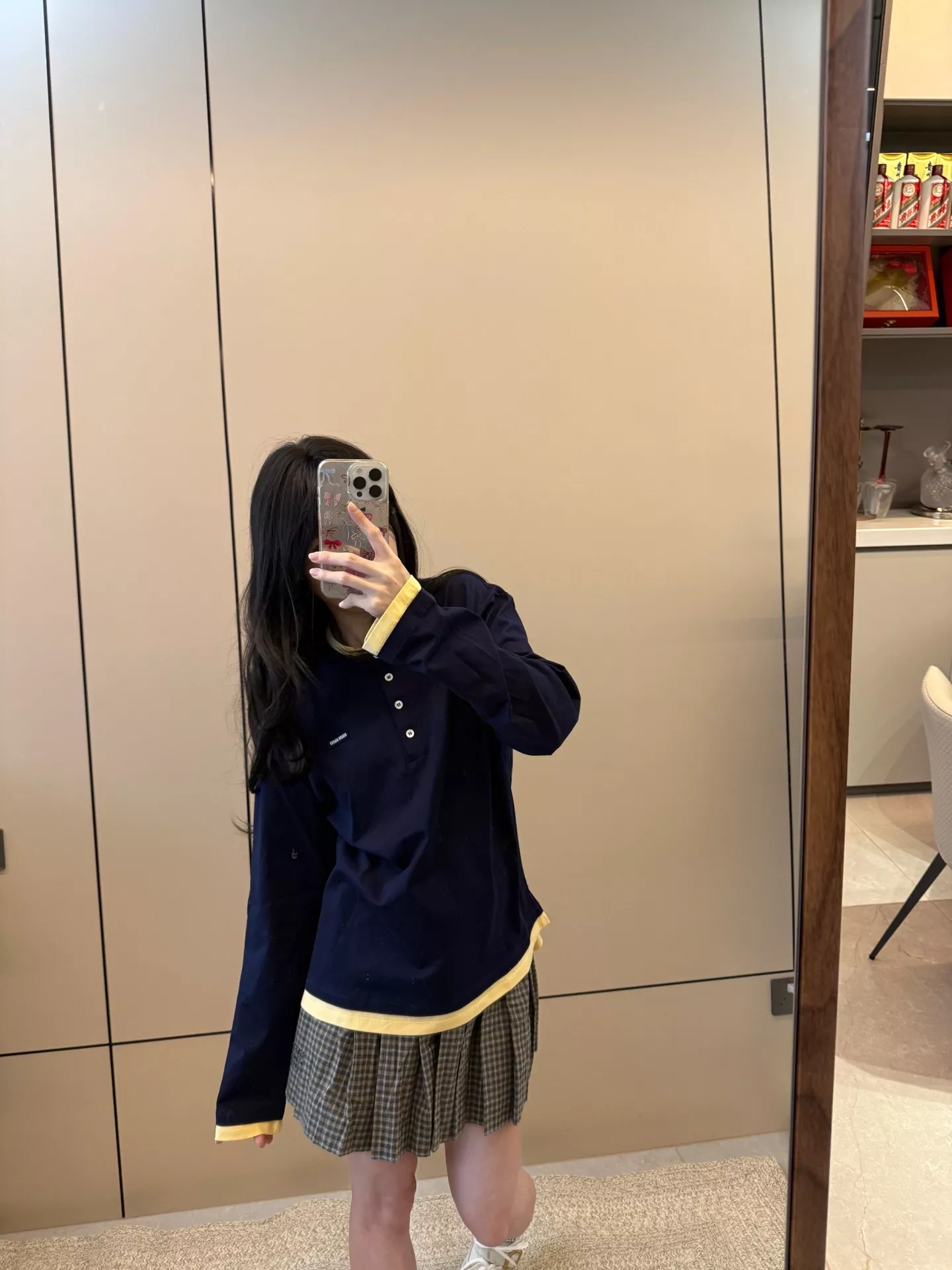 미우미우 배색 라운드넥 남녀공용 긴소매 티셔츠 상세 이미지 19