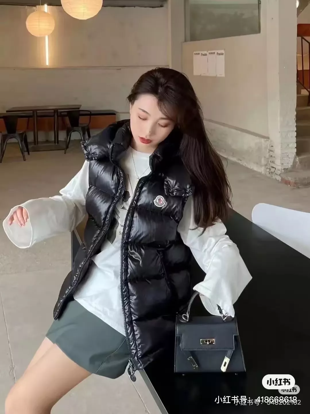 몽클레어 후드 다운 남녀공용 패딩 조끼 상세 이미지 19