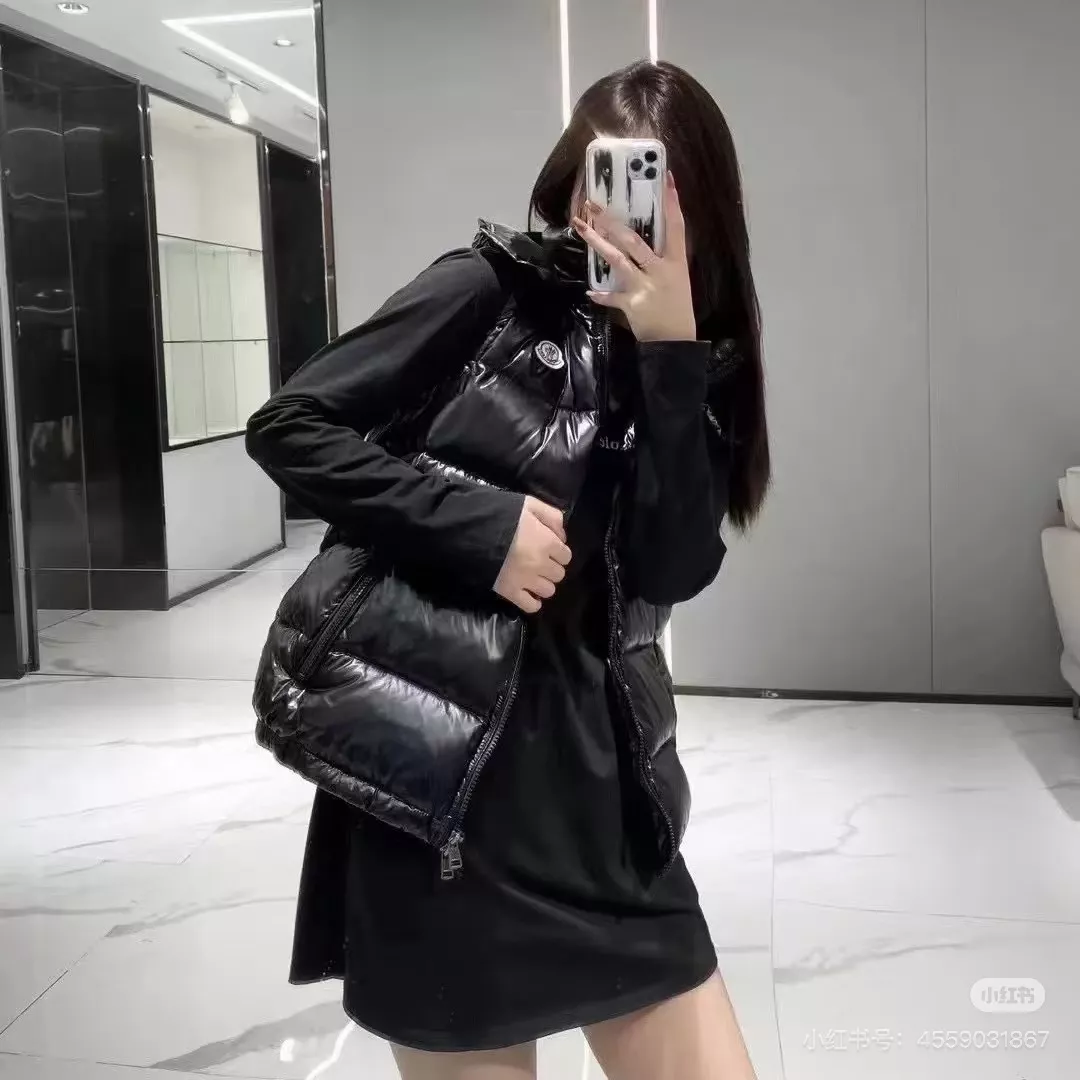 몽클레어 후드 다운 남녀공용 패딩 조끼 상세 이미지 23