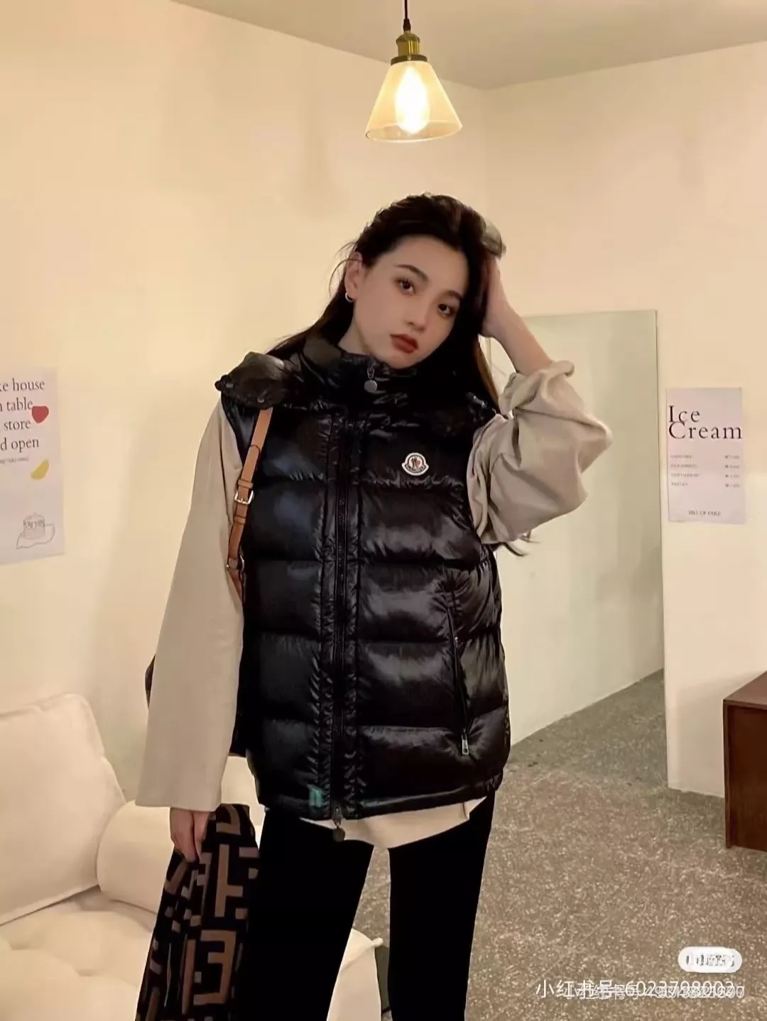 몽클레어 후드 다운 남녀공용 패딩 조끼 상세 이미지 25
