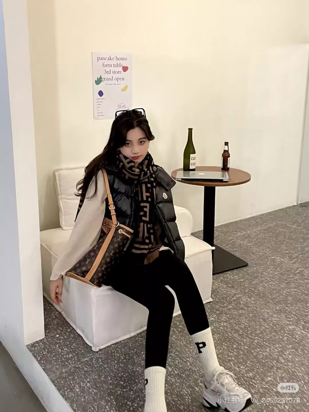 몽클레어 후드 다운 남녀공용 패딩 조끼 상세 이미지 27