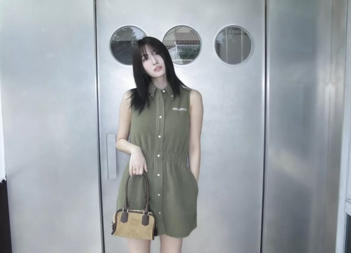 미우미우 배색 자수 민소매 여성용 원피스 상세 이미지 12