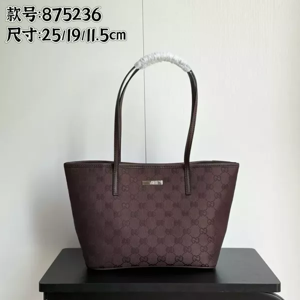 구찌 반복 모노그램 패턴 두 손잡이 쇼퍼백