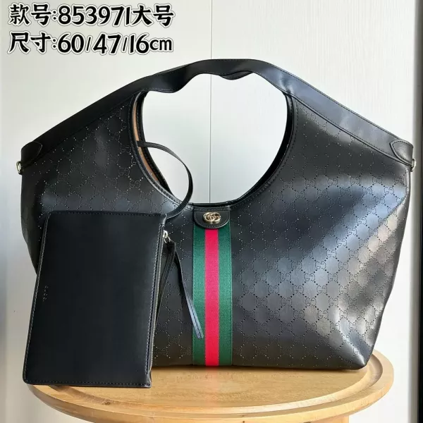 구찌 모노그램 펀칭 스트라이프 대형 쇼퍼백