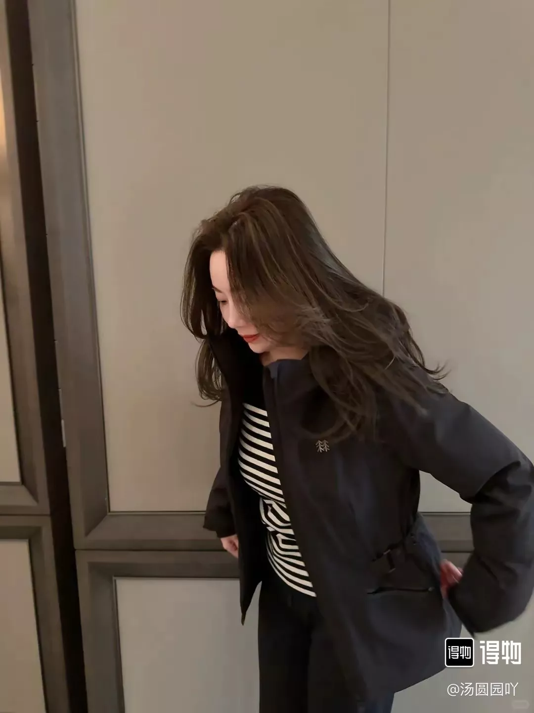 코오롱스포츠 후드 벨트 구스다운 여성용 쇼트 패딩 상세 이미지 41