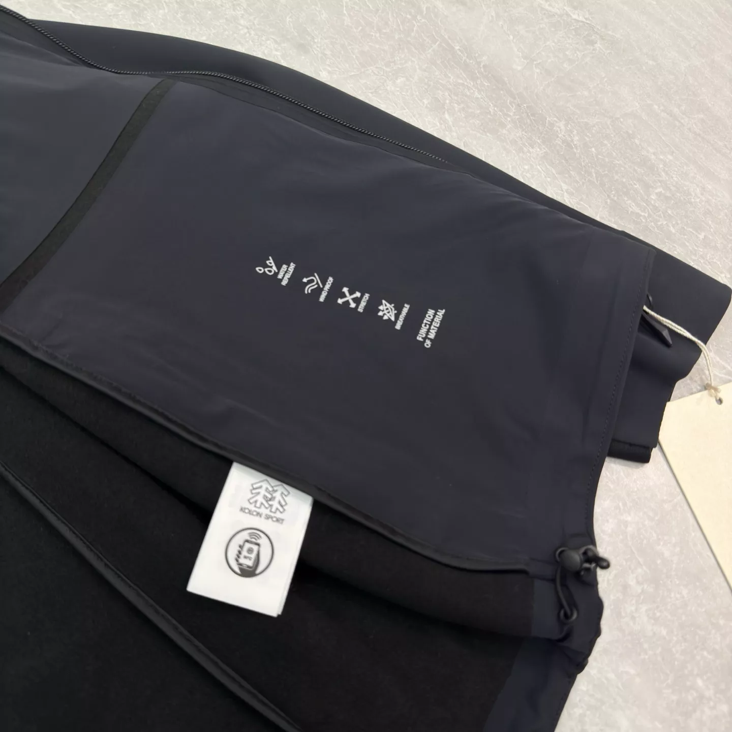 코오롱스포츠 나일론 소프트셸 남녀공용 후드 재킷 상세 이미지 14