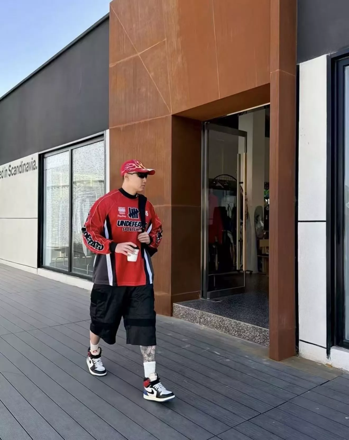 언디피티드 메시 배색 남녀공용 긴소매 티셔츠 상세 이미지 52