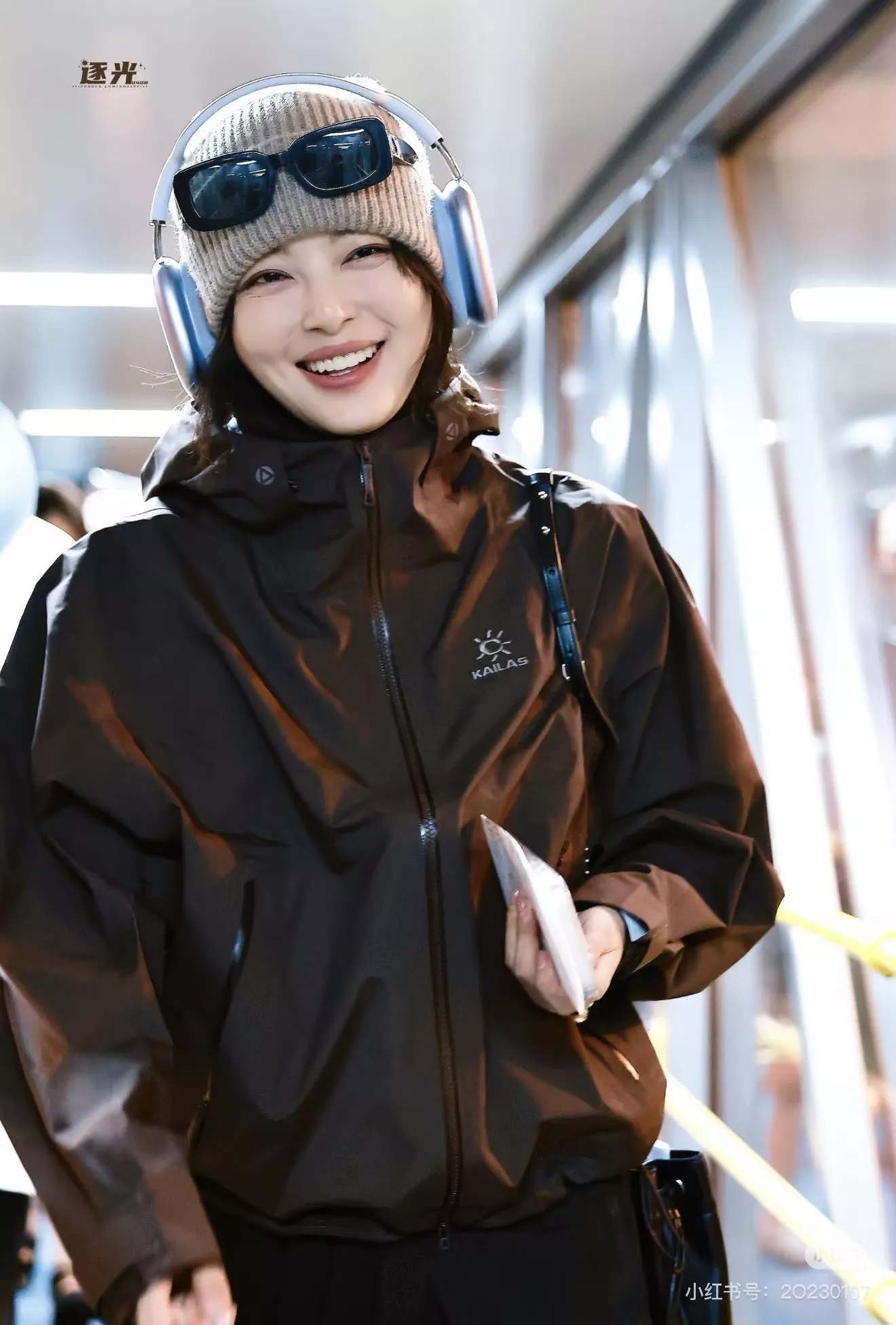 카일라스 경량 단층 남녀공용 후드 재킷 상세 이미지 65