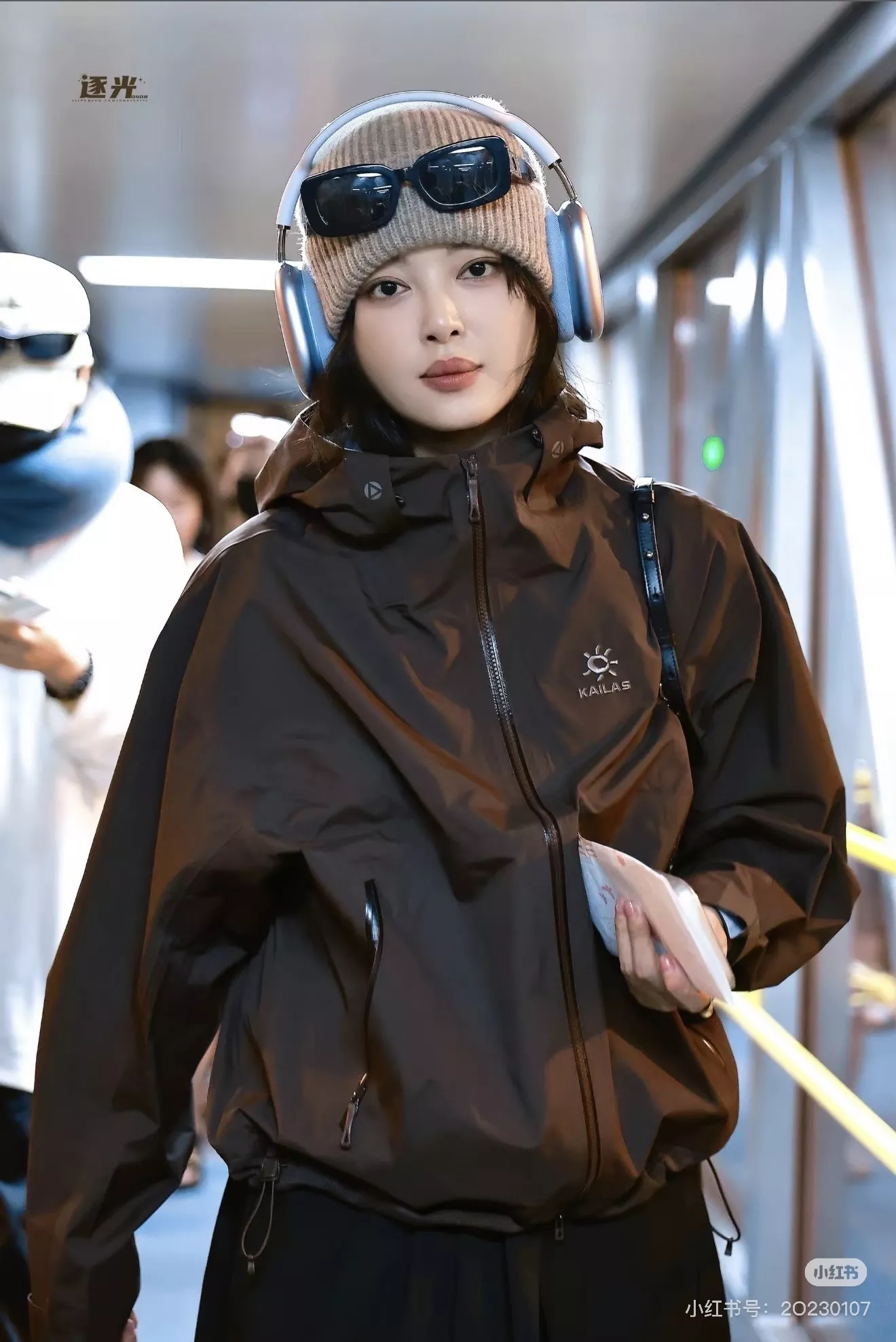 카일라스 경량 단층 남녀공용 후드 재킷 상세 이미지 66