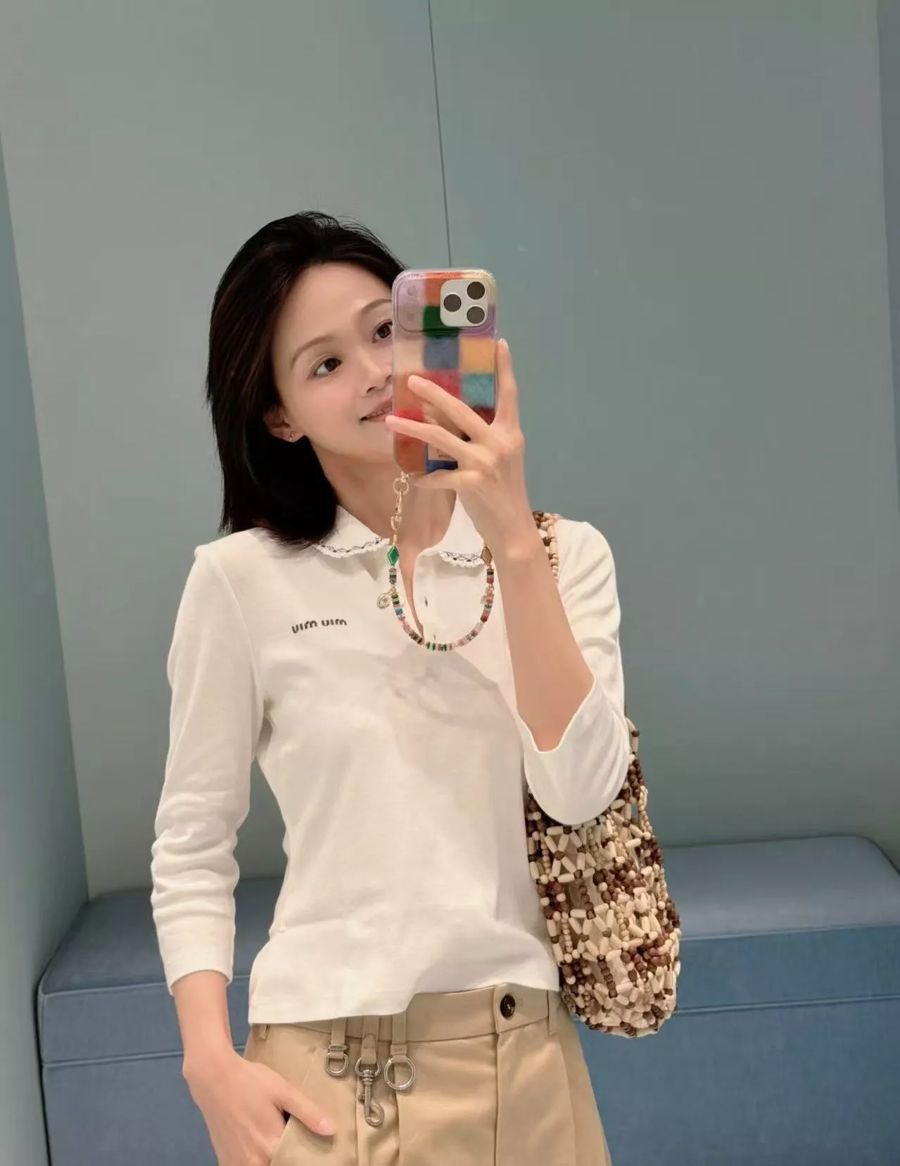 미우미우 프릴 칼라 자수 여성용 긴소매 티셔츠 상세 이미지 13