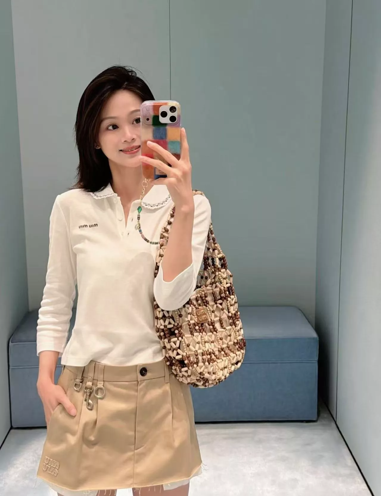 미우미우 프릴 칼라 자수 여성용 긴소매 티셔츠 상세 이미지 14