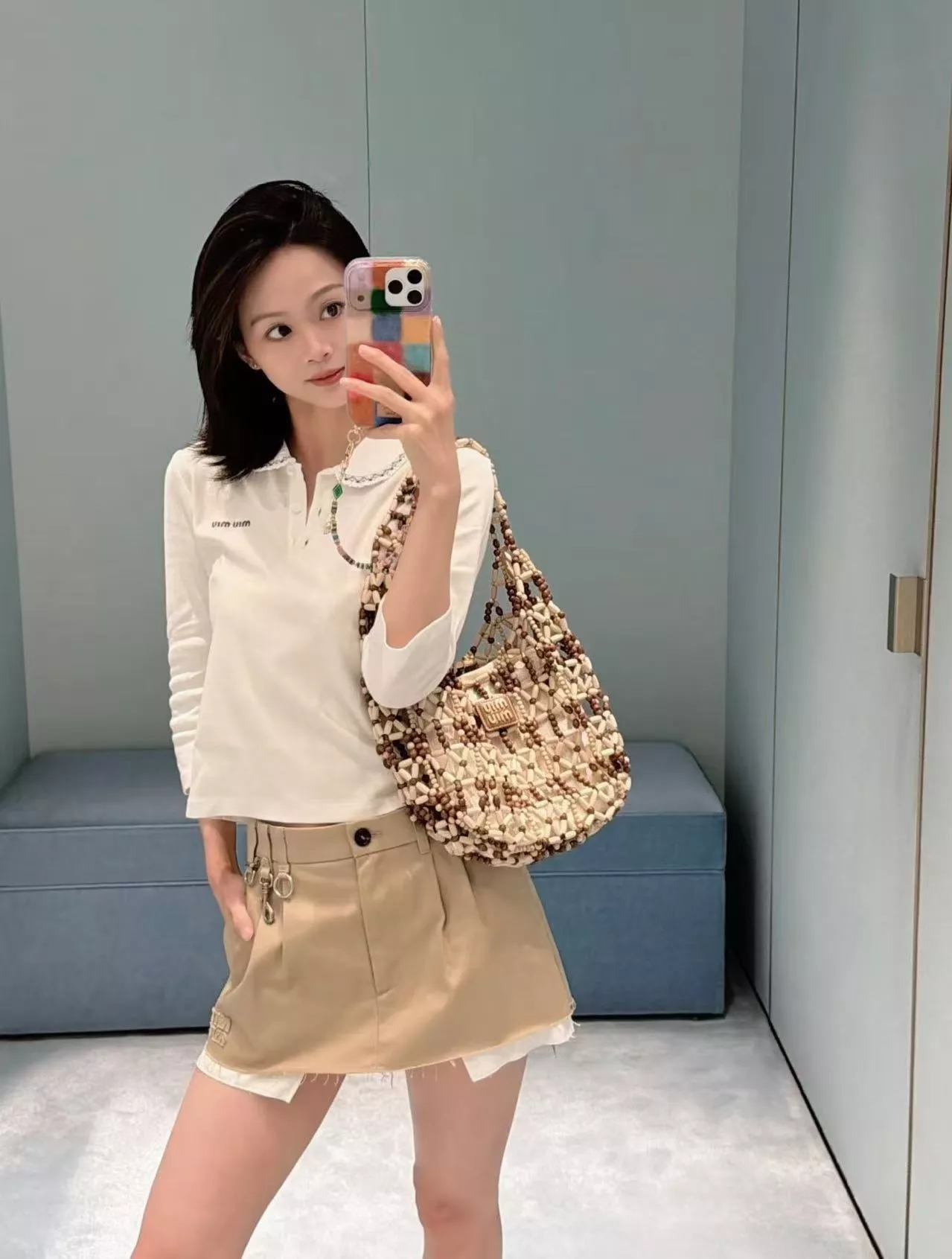 미우미우 프릴 칼라 자수 여성용 긴소매 티셔츠 상세 이미지 16