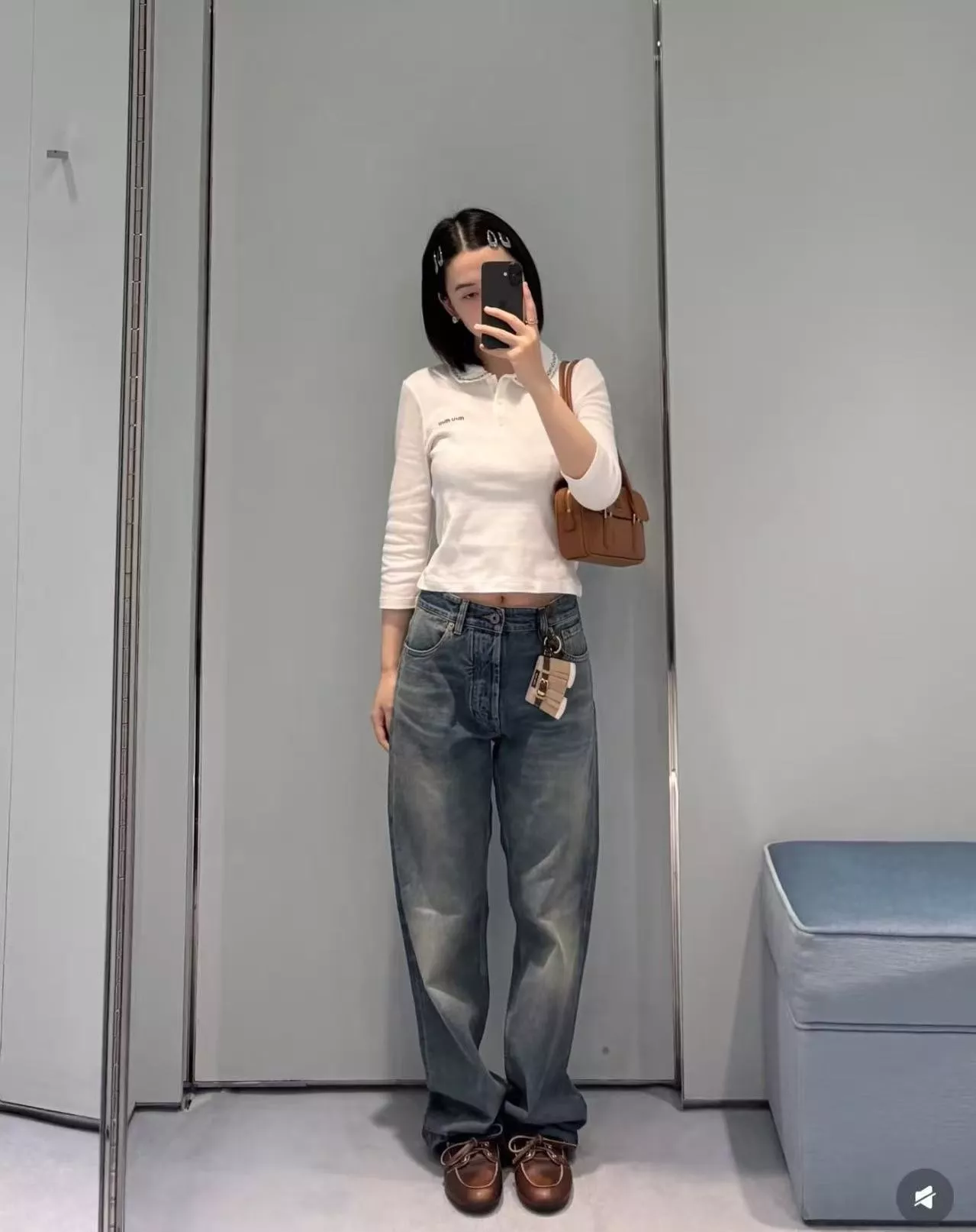 미우미우 프릴 칼라 자수 여성용 긴소매 티셔츠 상세 이미지 18