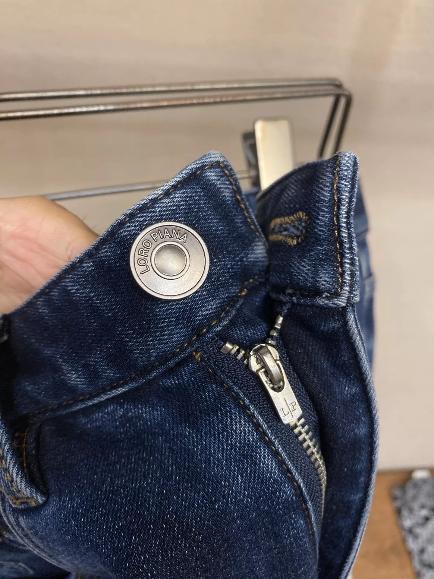 로로피아나 워싱 포켓 남녀공용 데님 팬츠 상세 이미지 5