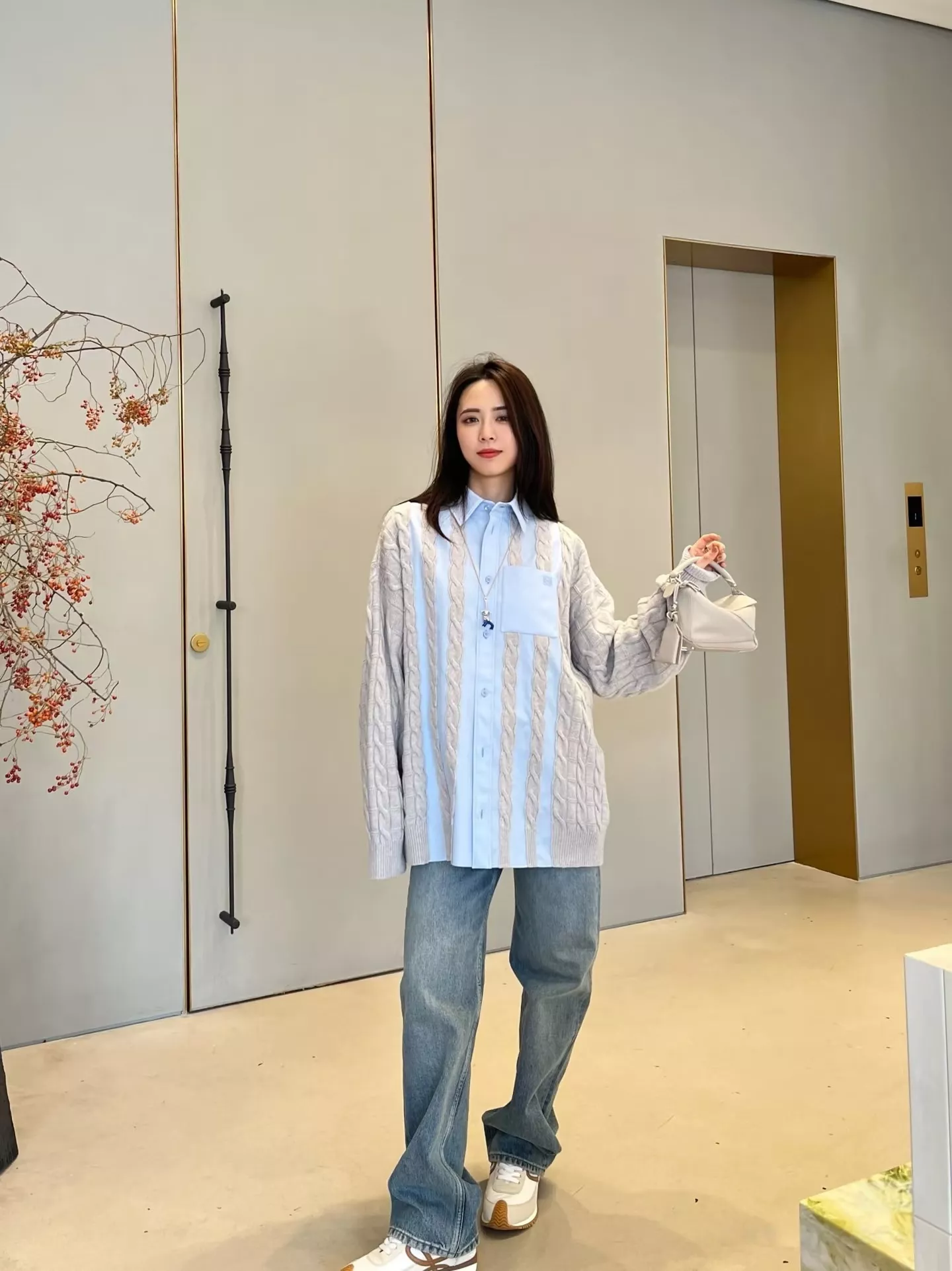 로에베 배색 케이블 여성용 긴소매 가디건 상세 이미지 82