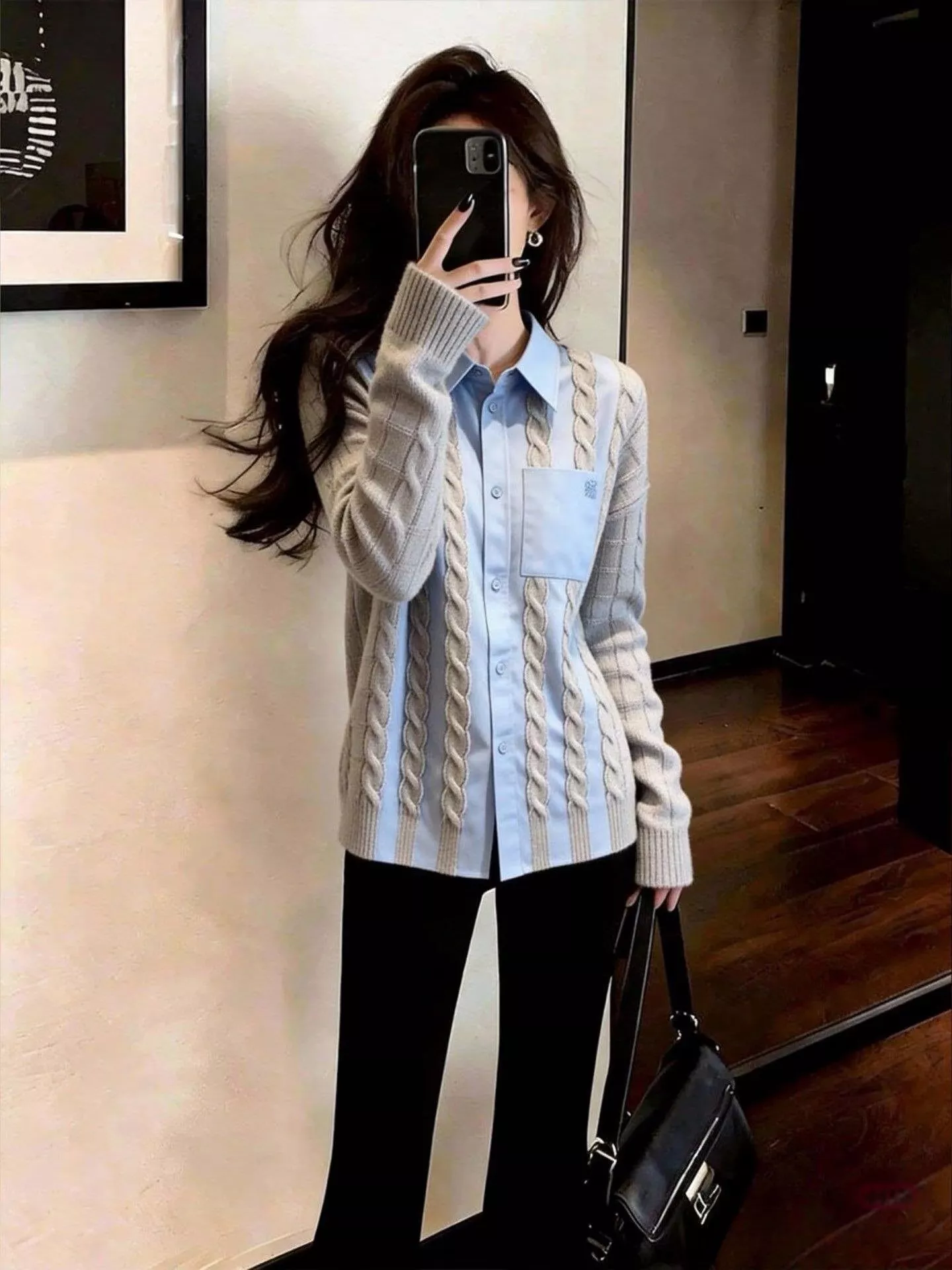 로에베 배색 케이블 여성용 긴소매 가디건 상세 이미지 83