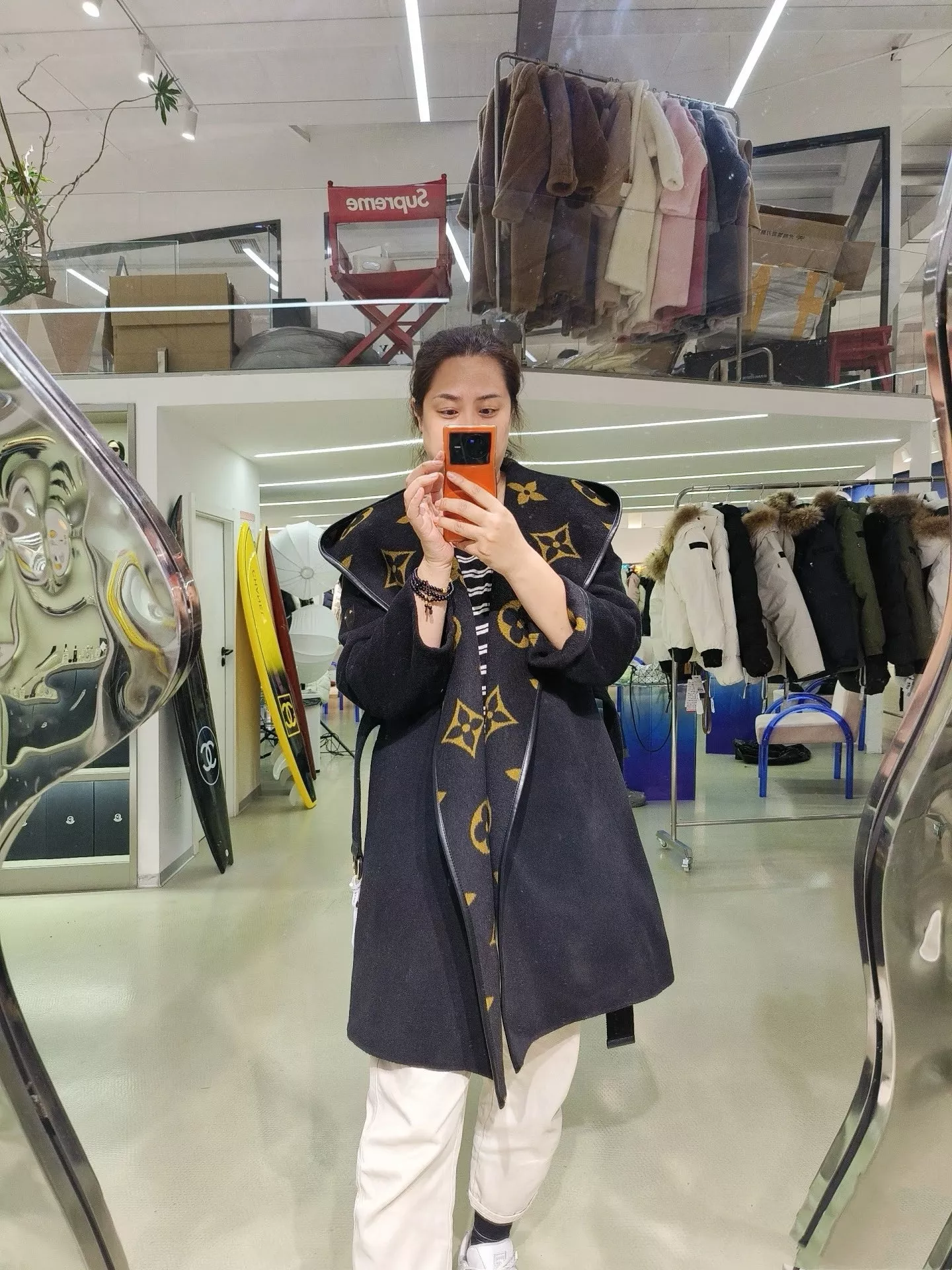 루이비통 모노그램 벨트 여성용 쇼트 코트 상세 이미지 63