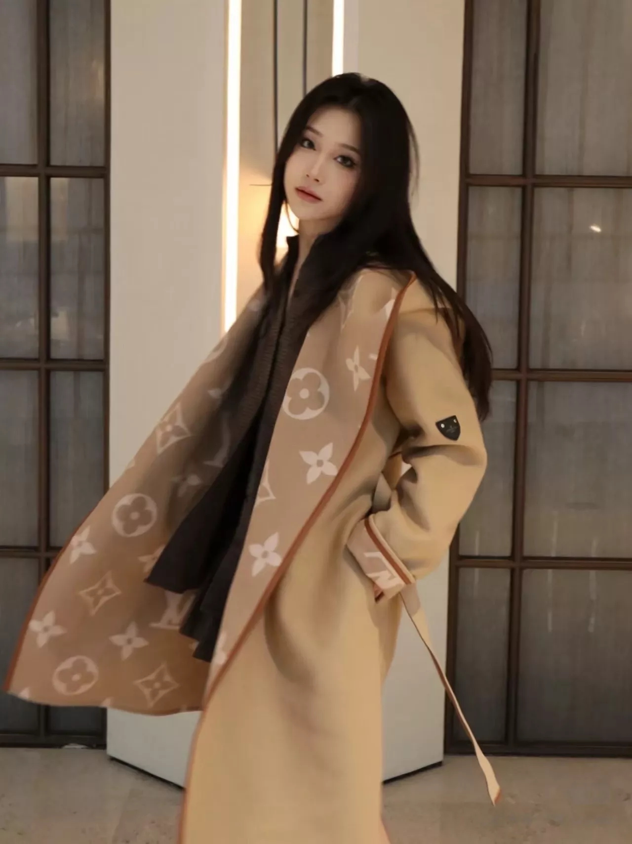 루이비통 모노그램 벨트 여성용 쇼트 코트 상세 이미지 69