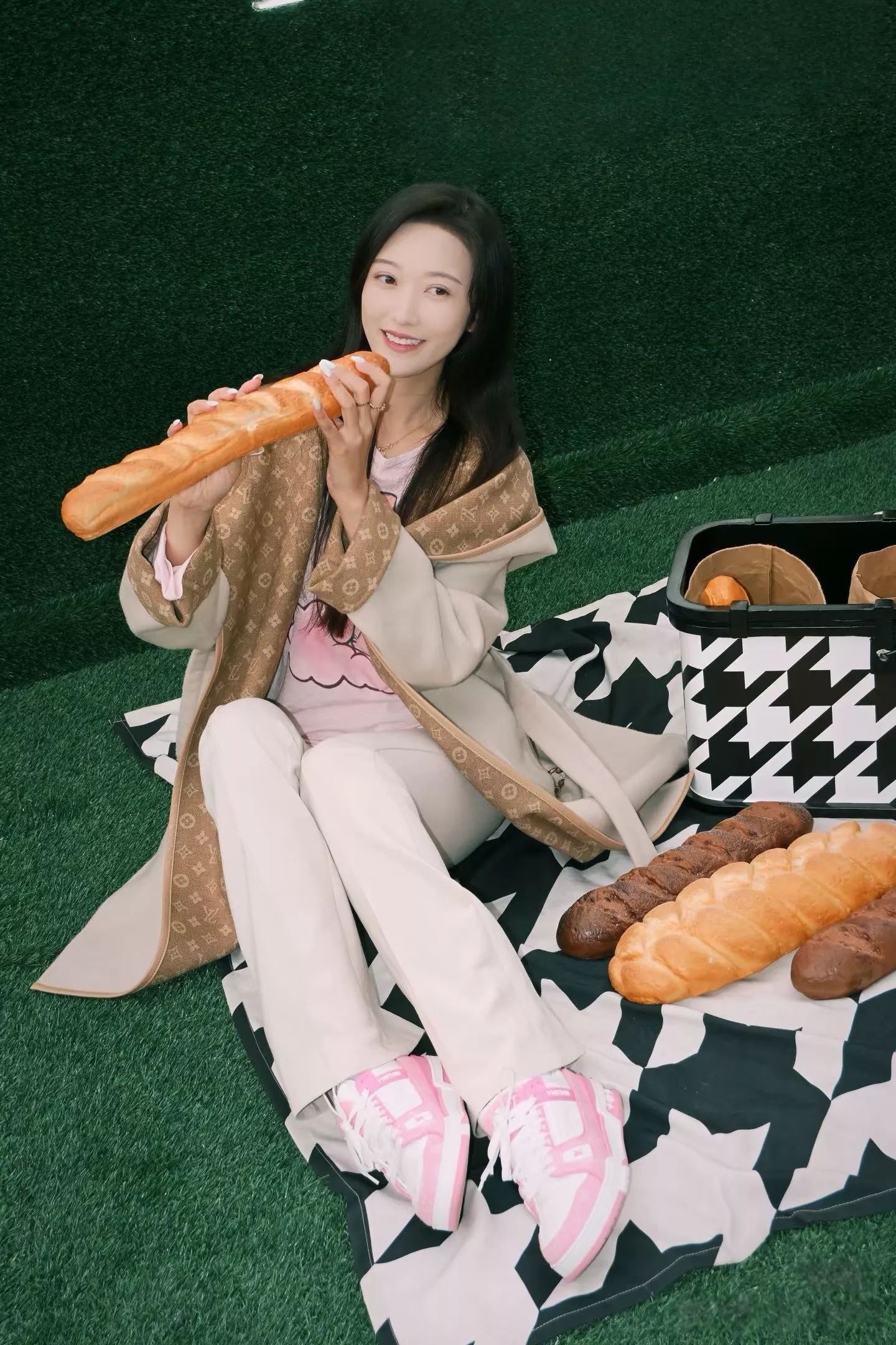 루이비통 모노그램 벨트 양모 여성용 쇼트 코트 상세 이미지 68