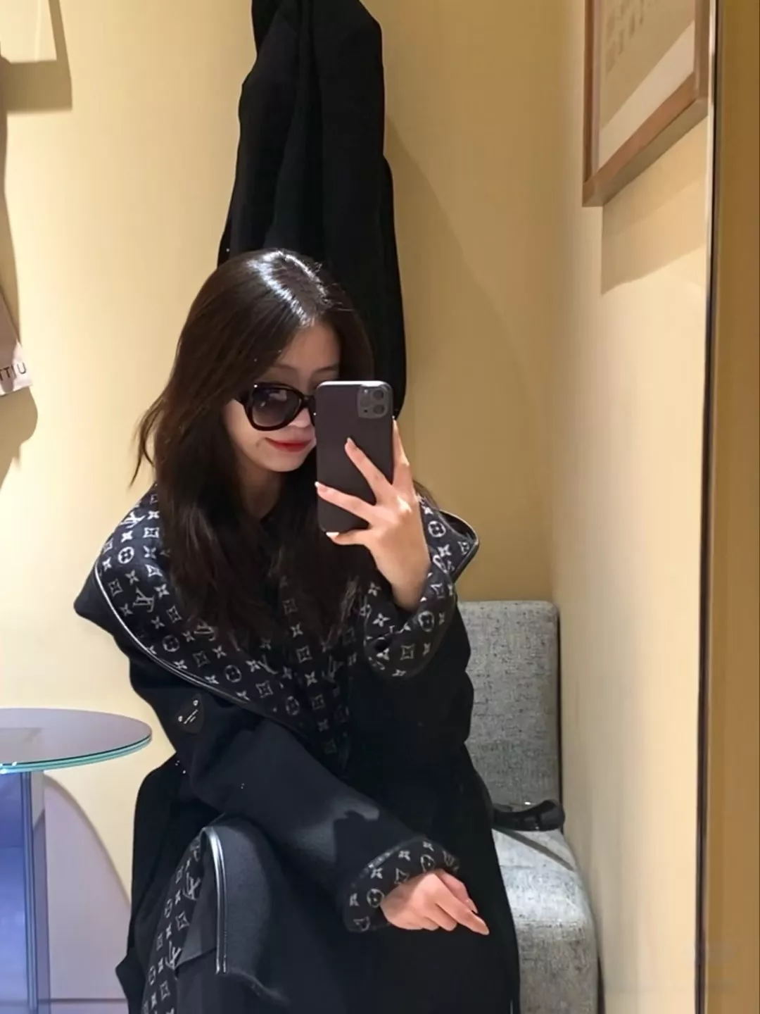 루이비통 모노그램 양모 여성용 쇼트 코트 상세 이미지 64