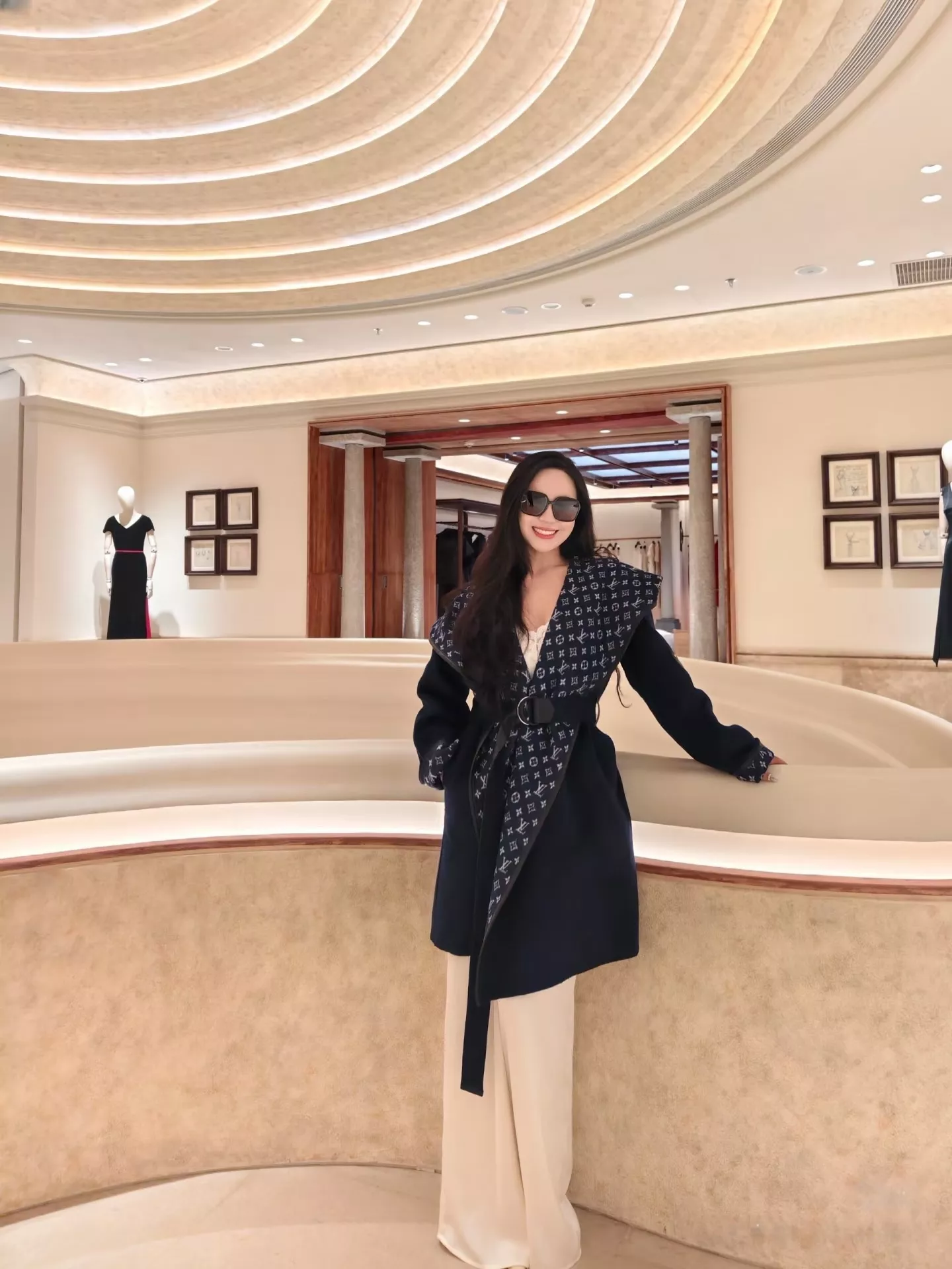 루이비통 모노그램 양모 여성용 쇼트 코트 상세 이미지 69