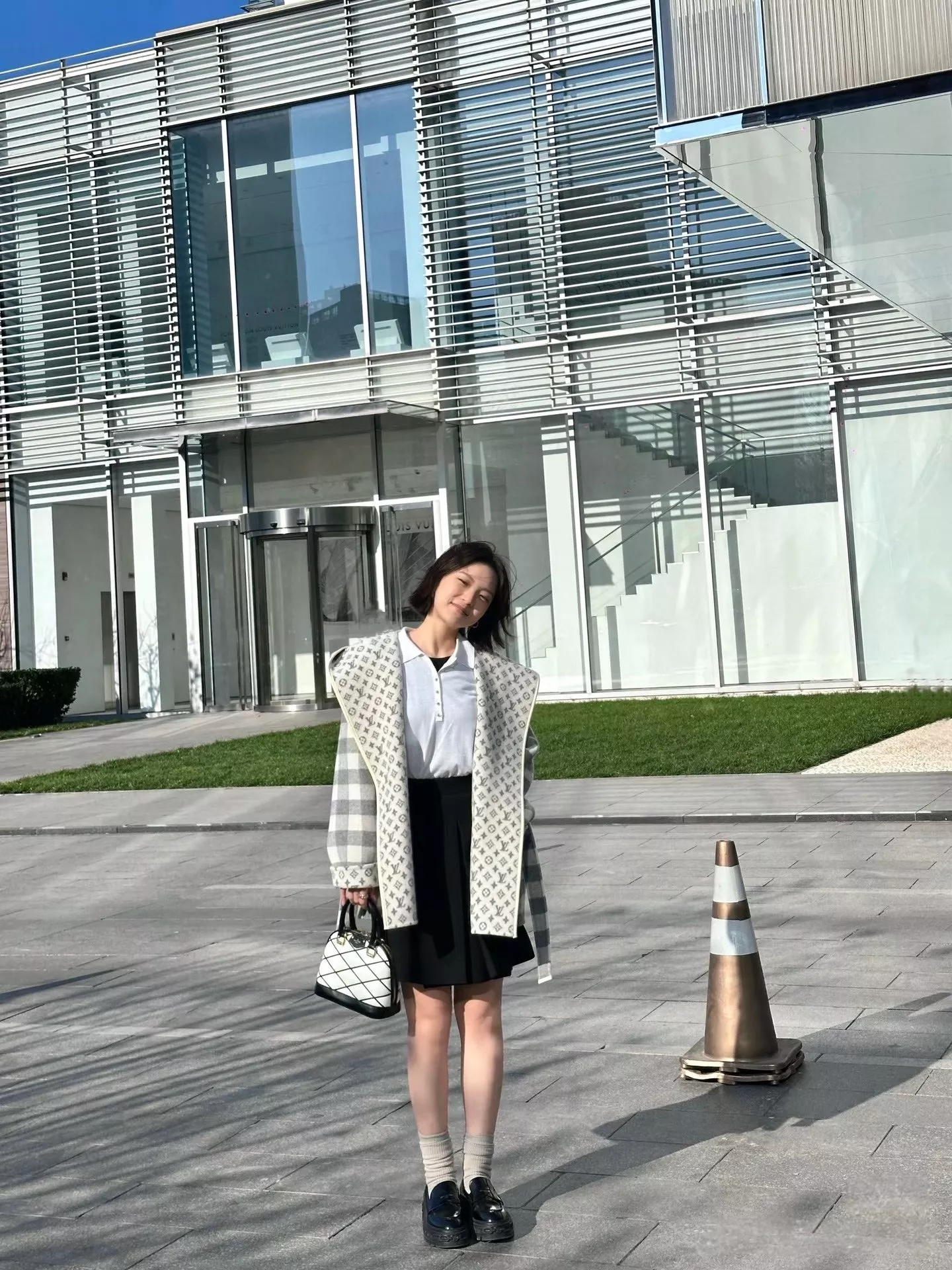 루이비통 모노그램 체크 벨트 여성용 쇼트 코트 상세 이미지 64