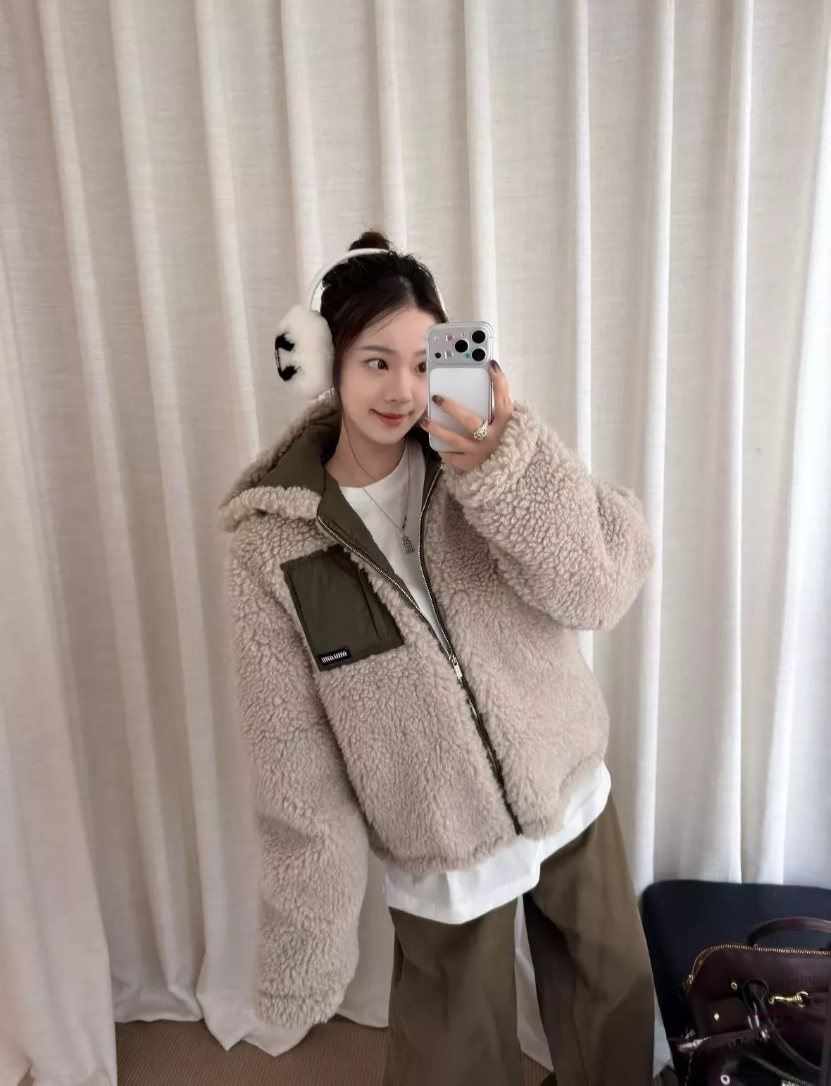미우미우 보아 후드 집업 여성용 플리스 재킷 상세 이미지 65