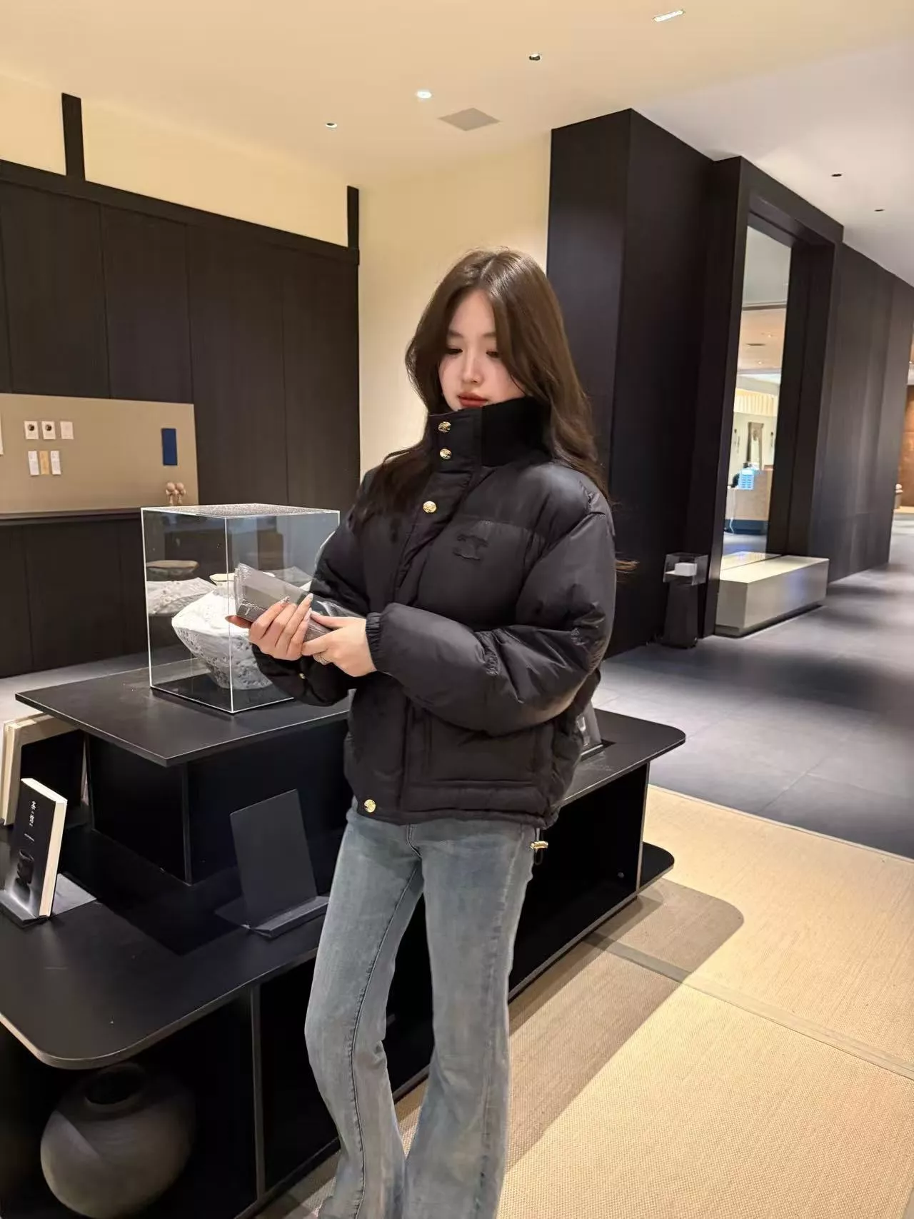 셀린느 우븐 퀼팅 여성용 쇼트 패딩 상세 이미지 61