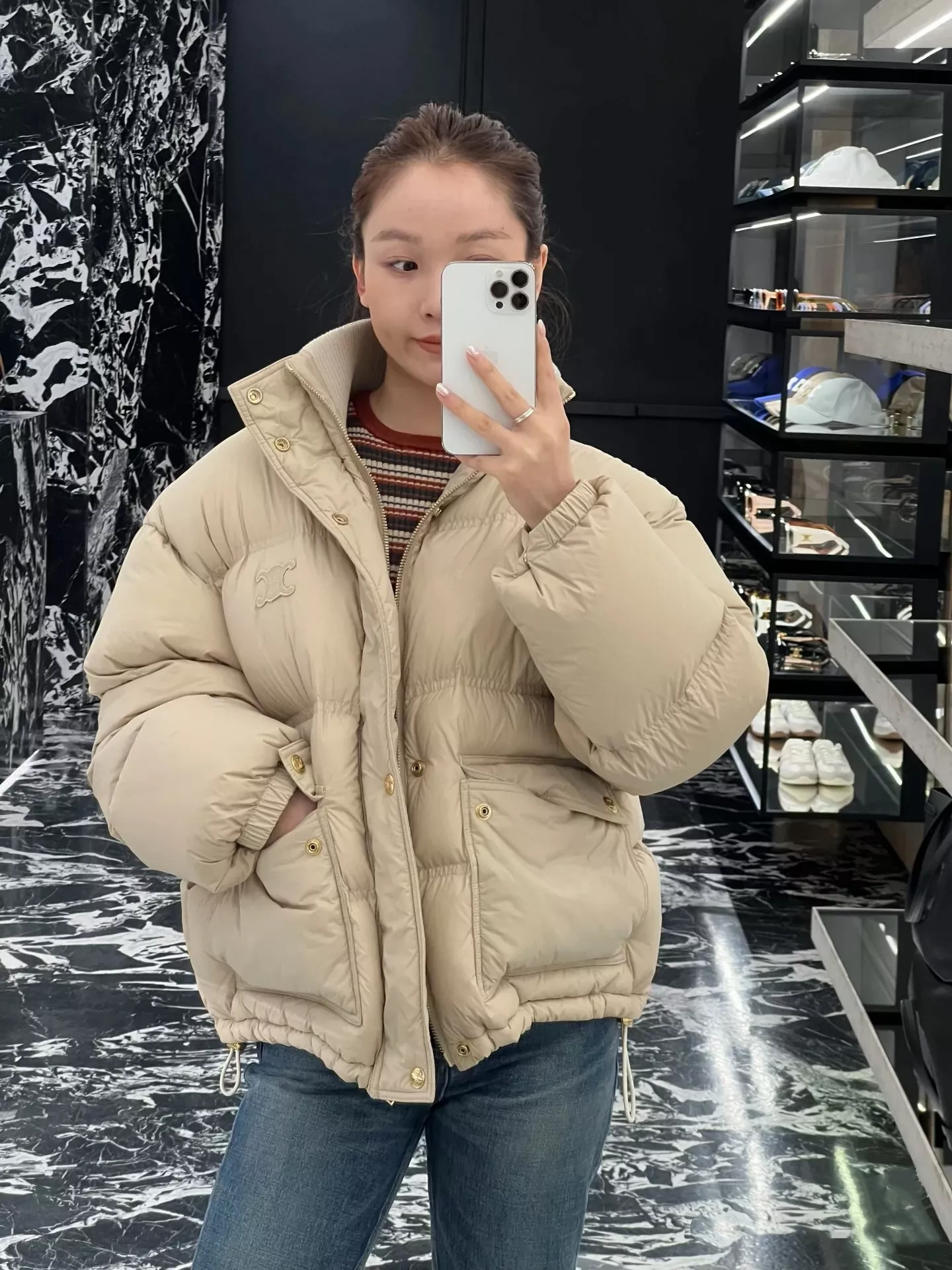 셀린느 스탠드넥 퀼팅 여성용 쇼트 패딩 상세 이미지 59