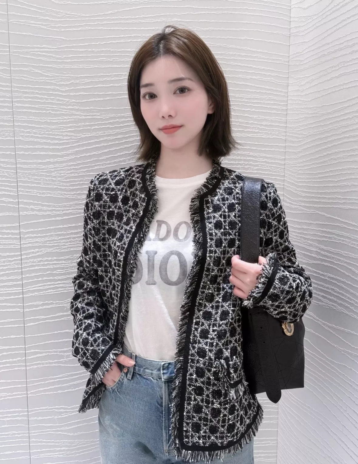 디올 라운드넥 프린지 여성용 트위드 재킷 상세 이미지 13