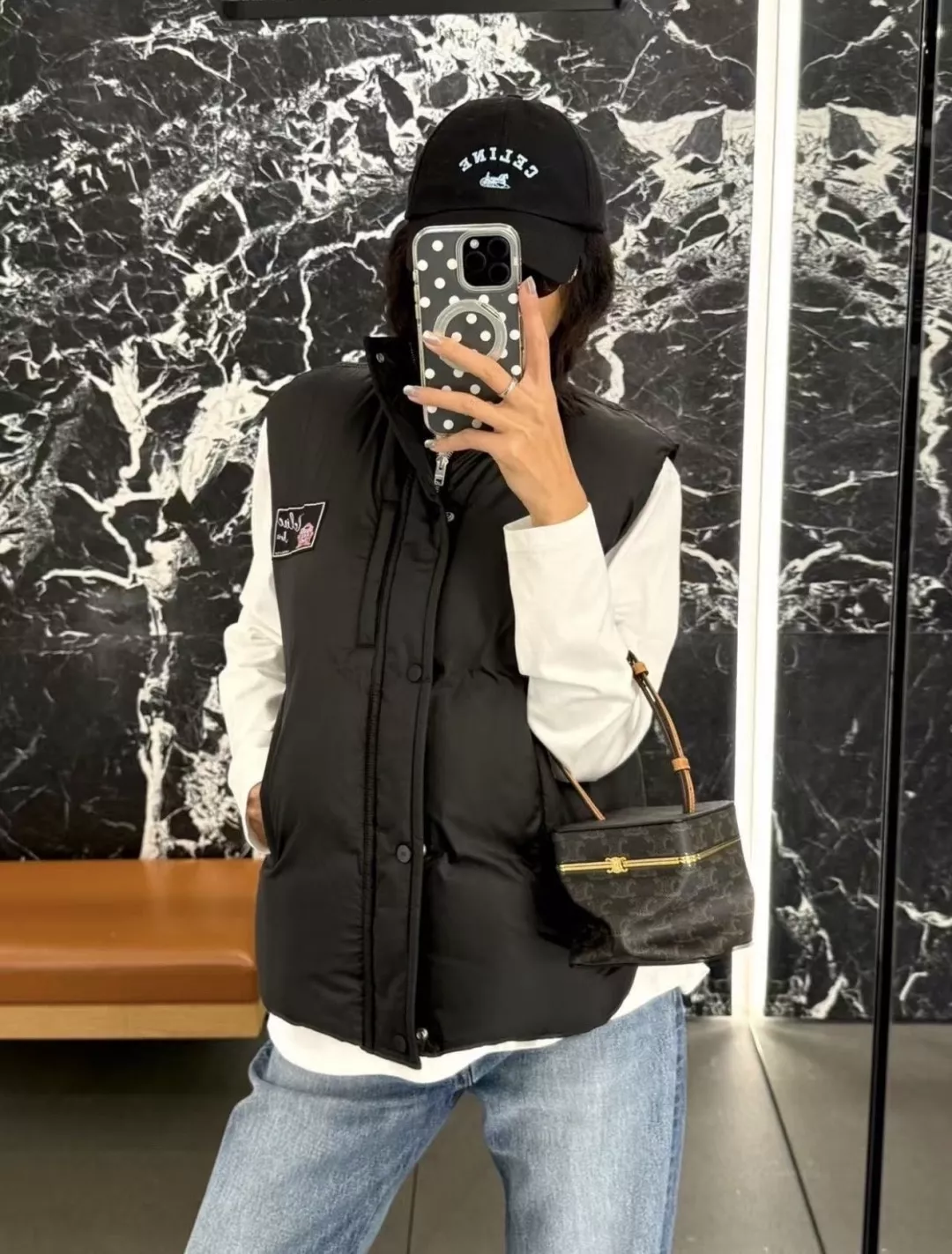 셀린느 하이넥 구스다운 여성용 패딩 조끼 상세 이미지 14