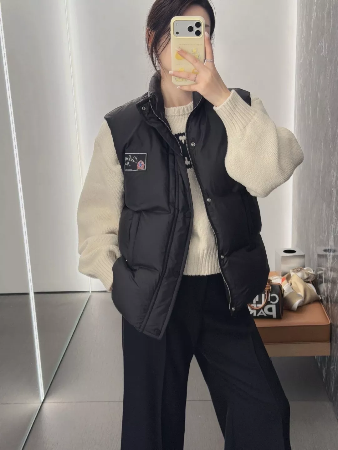 셀린느 하이넥 구스다운 여성용 패딩 조끼 상세 이미지 17