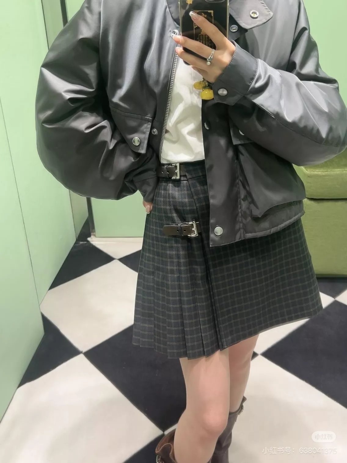 프라다 하이넥 워크웨어 여성용 버튼 재킷 상세 이미지 14