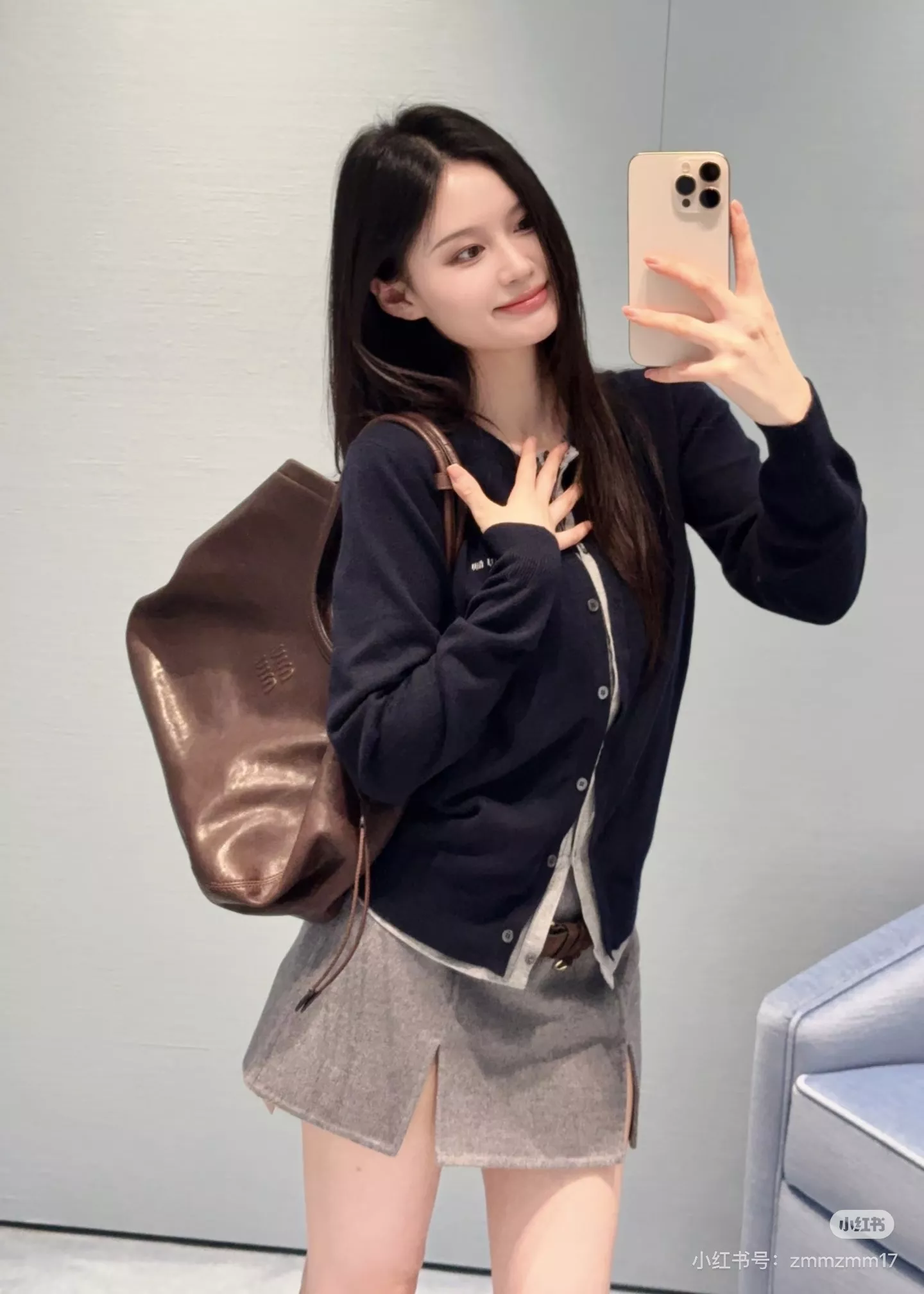 미우미우 배색 라운드넥 여성용 긴소매 가디건 상세 이미지 15