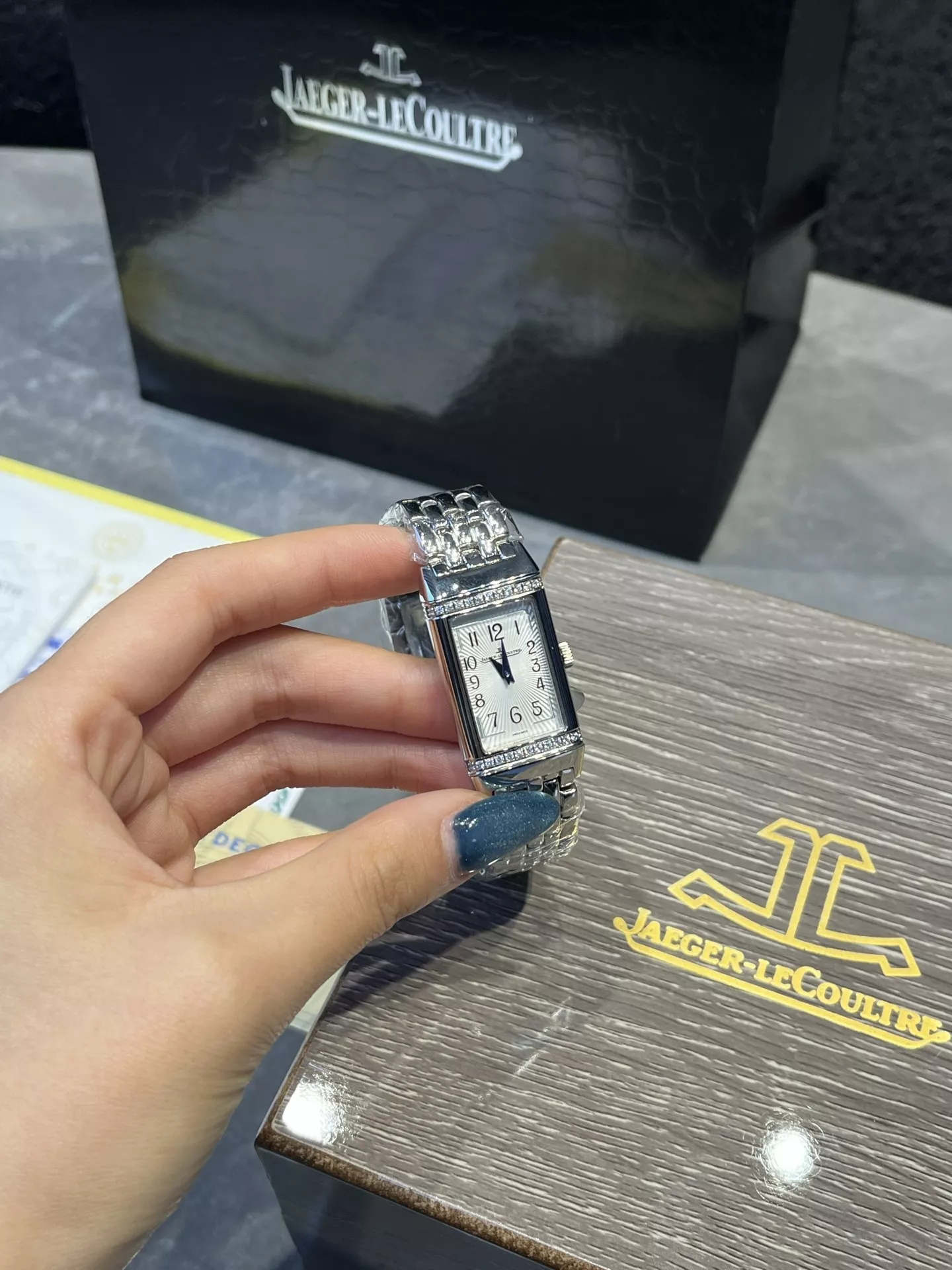 예거르쿨트르 반전형 케이스 여성용 메탈 시계 상세 이미지 6