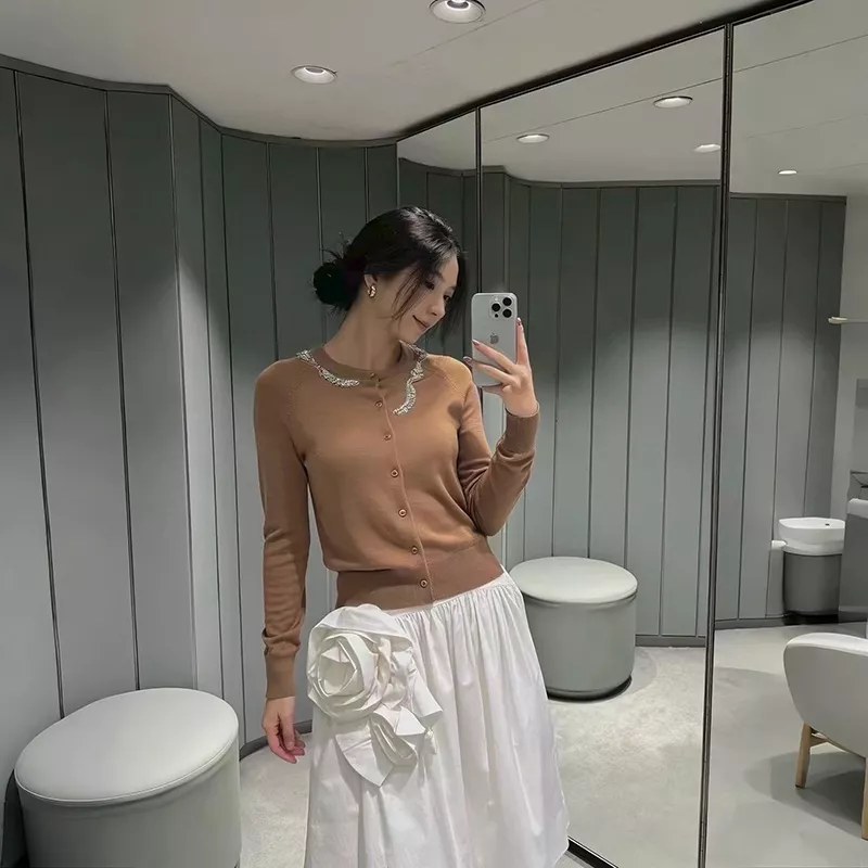 노브랜드 잔꽃 라운드넥 여성용 긴소매 티셔츠 상세 이미지 40