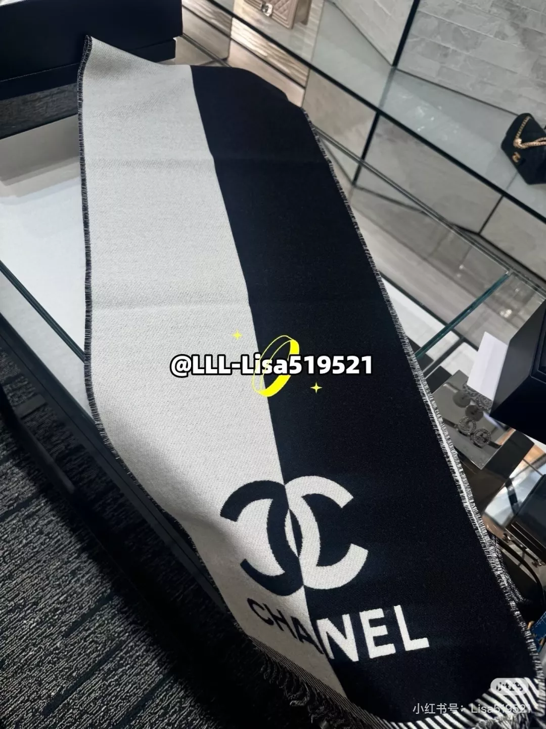 샤넬 로고 배색 프린지 직사각 머플러 상세 이미지 12